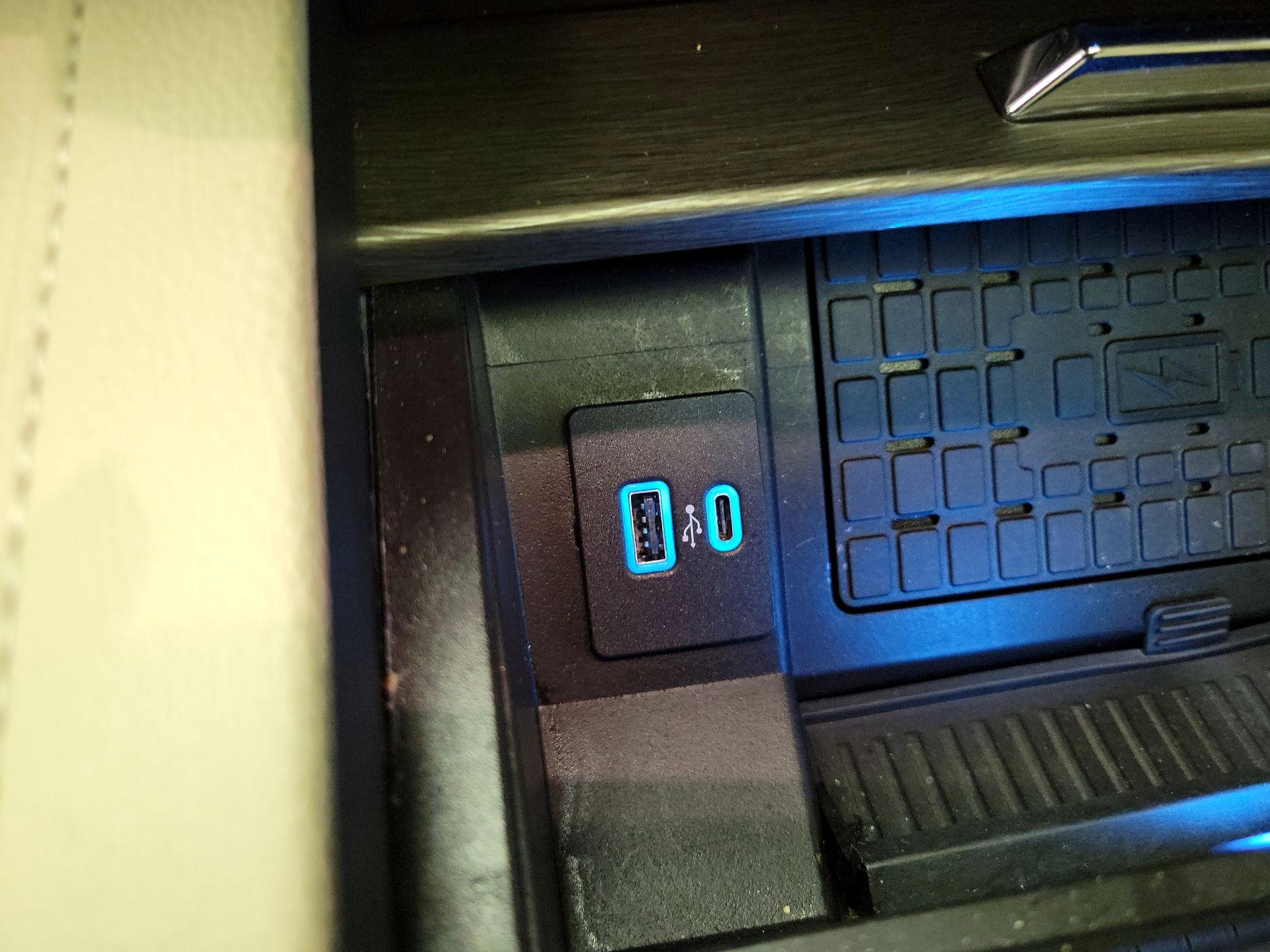 Thumbnail: 2023 Ford Expedition MAX - 19