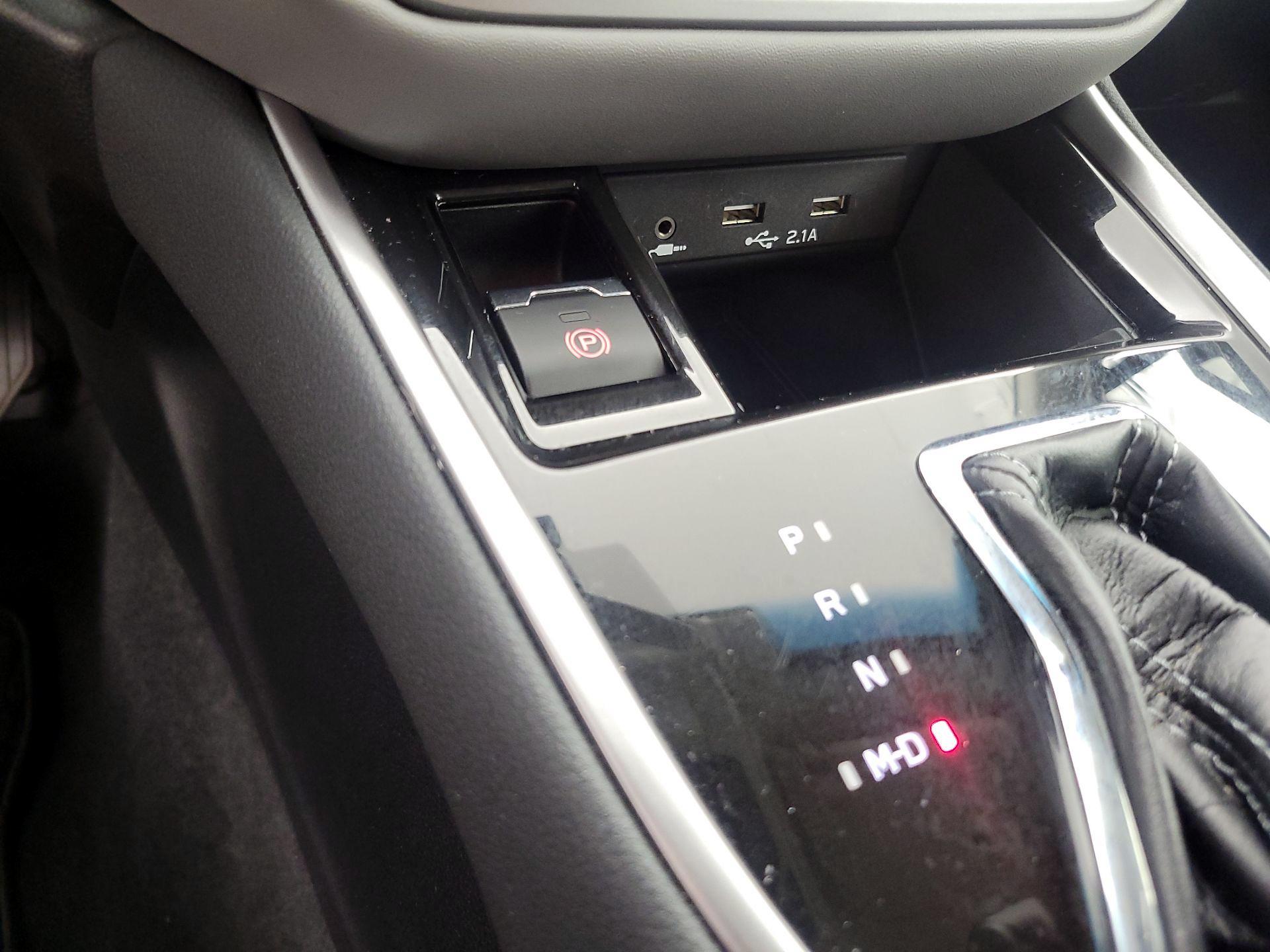 Thumbnail: 2022 Subaru Outback - 18