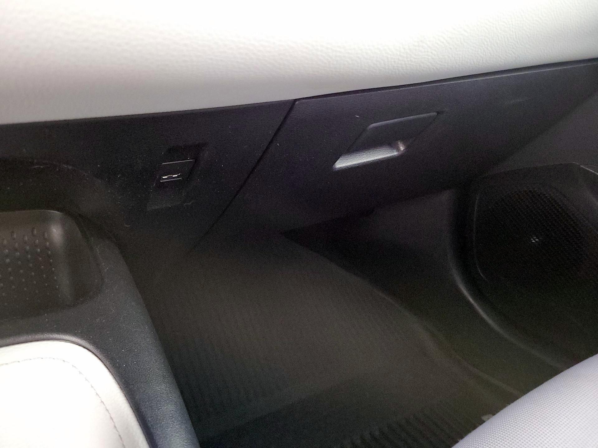 Thumbnail: 2020 Toyota Corolla - 18