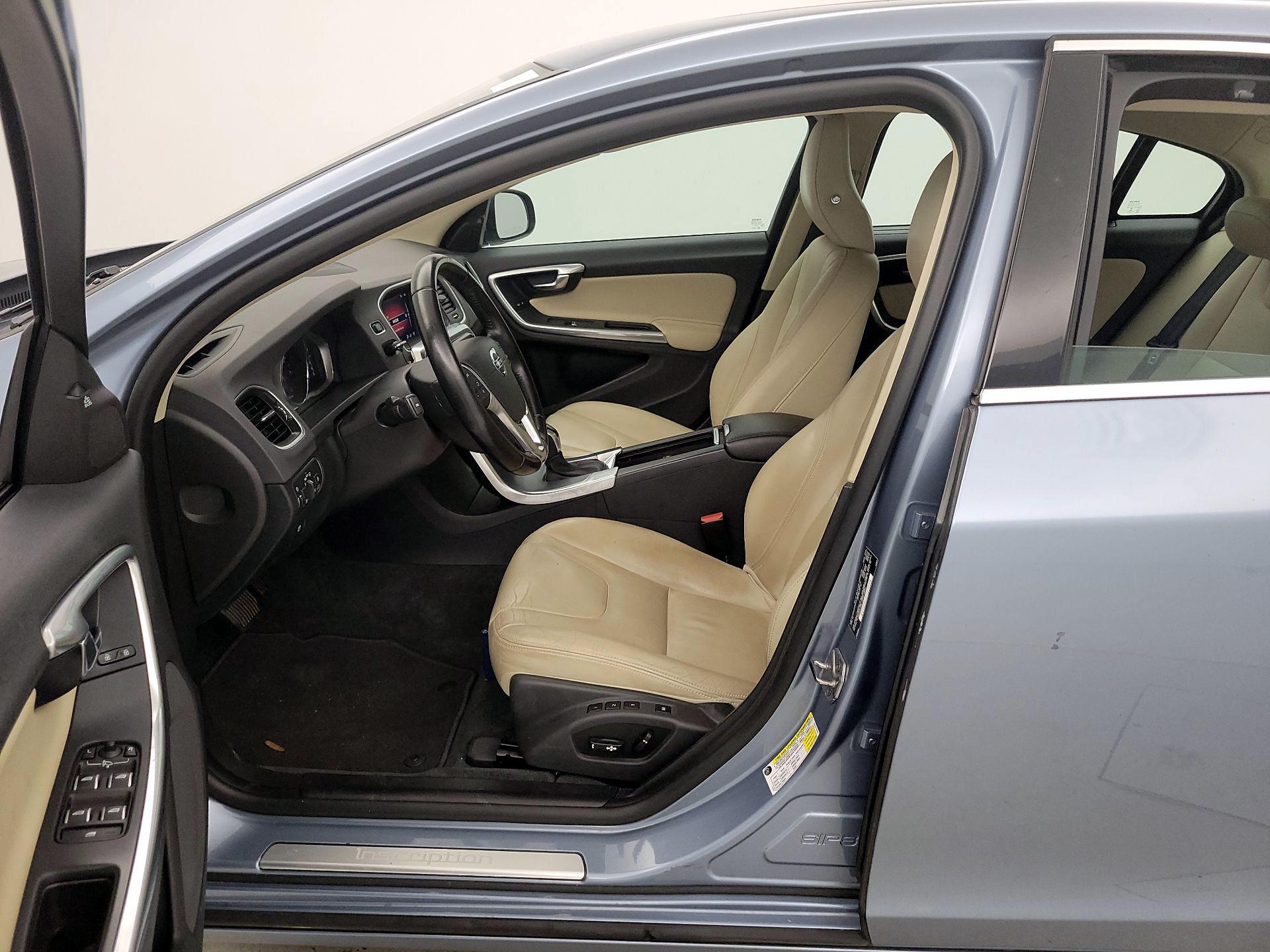 Thumbnail: 2017 Volvo S60 - 11