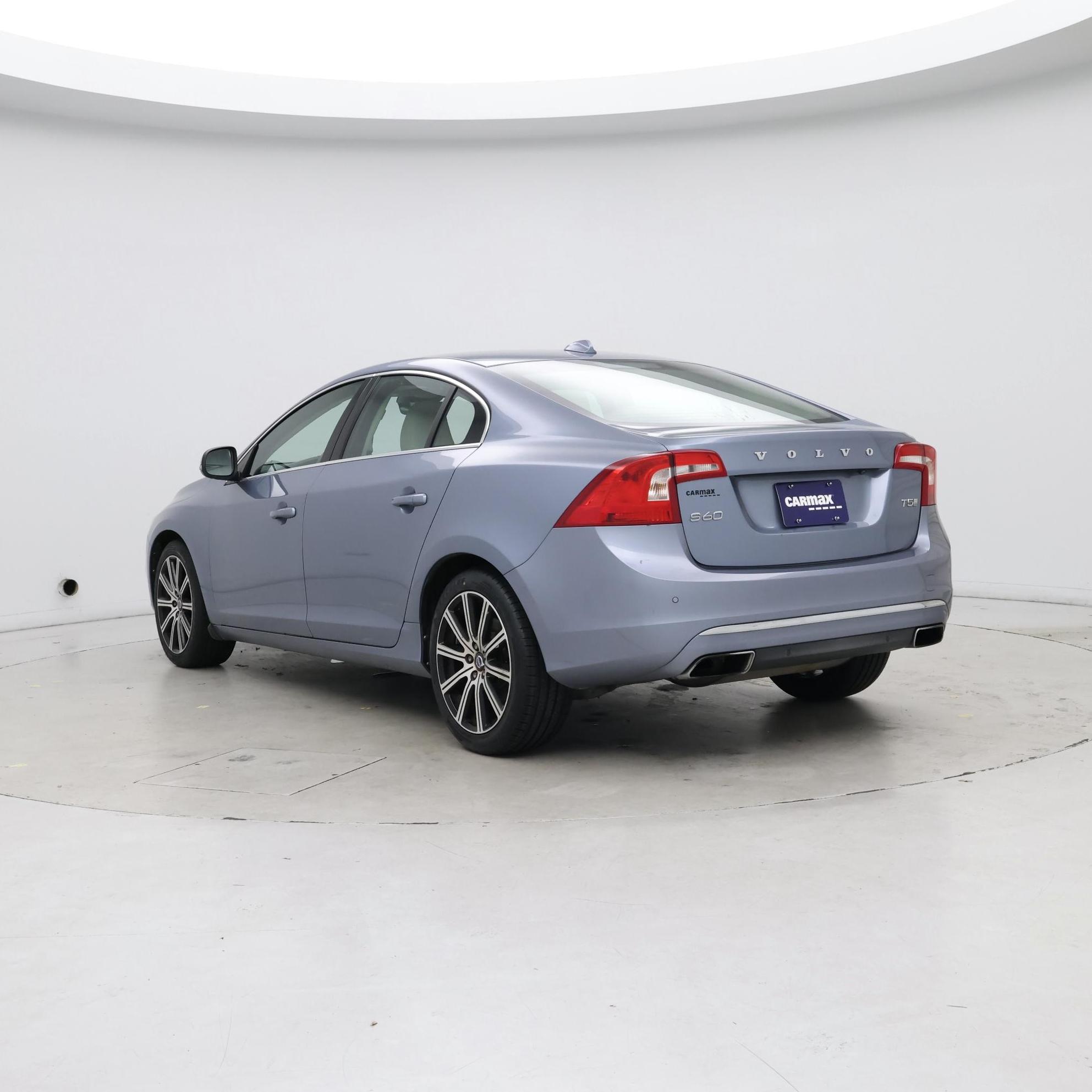 Thumbnail: 2017 Volvo S60 - 2