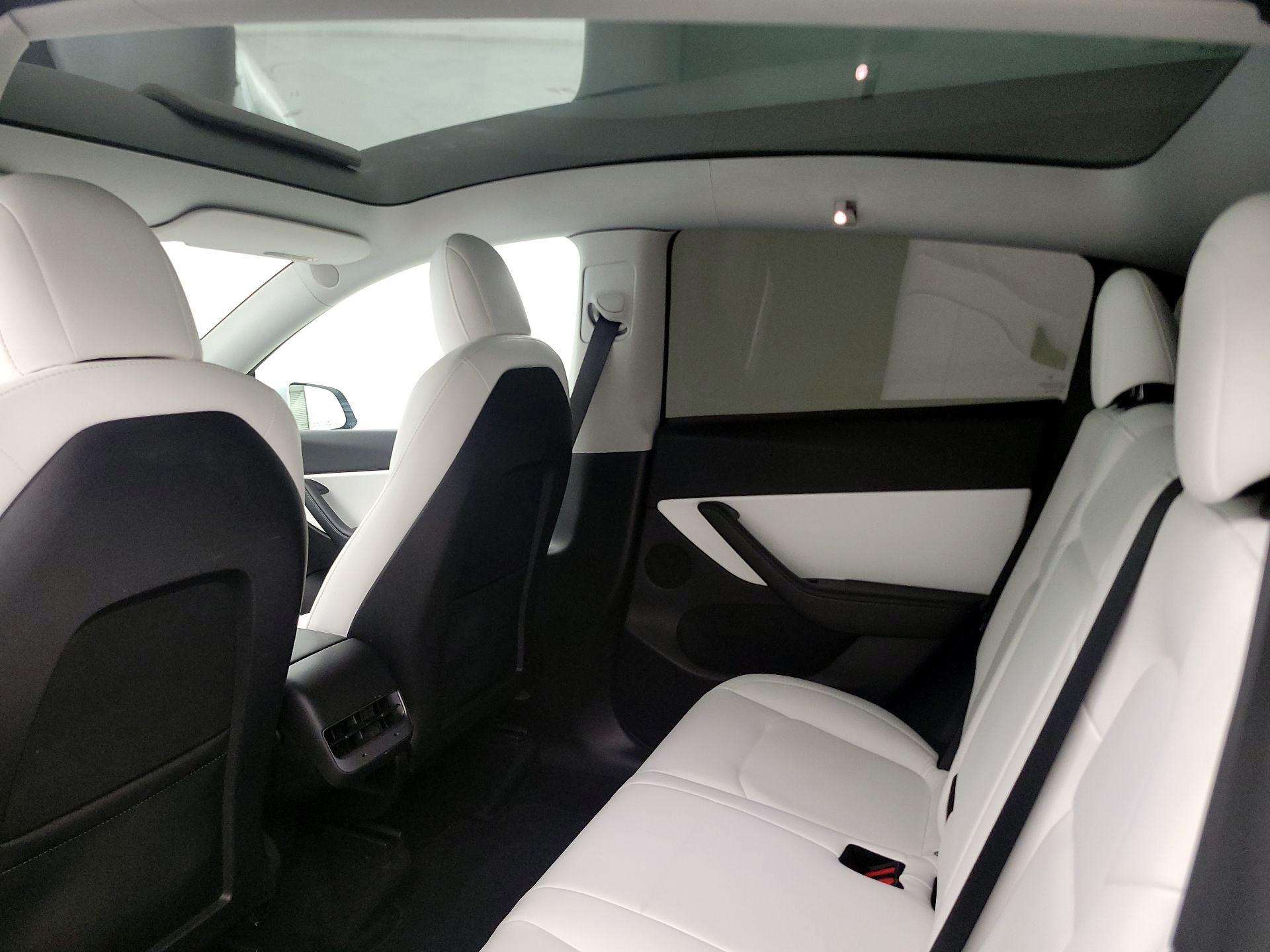 Thumbnail: 2022 Tesla Model Y - 19