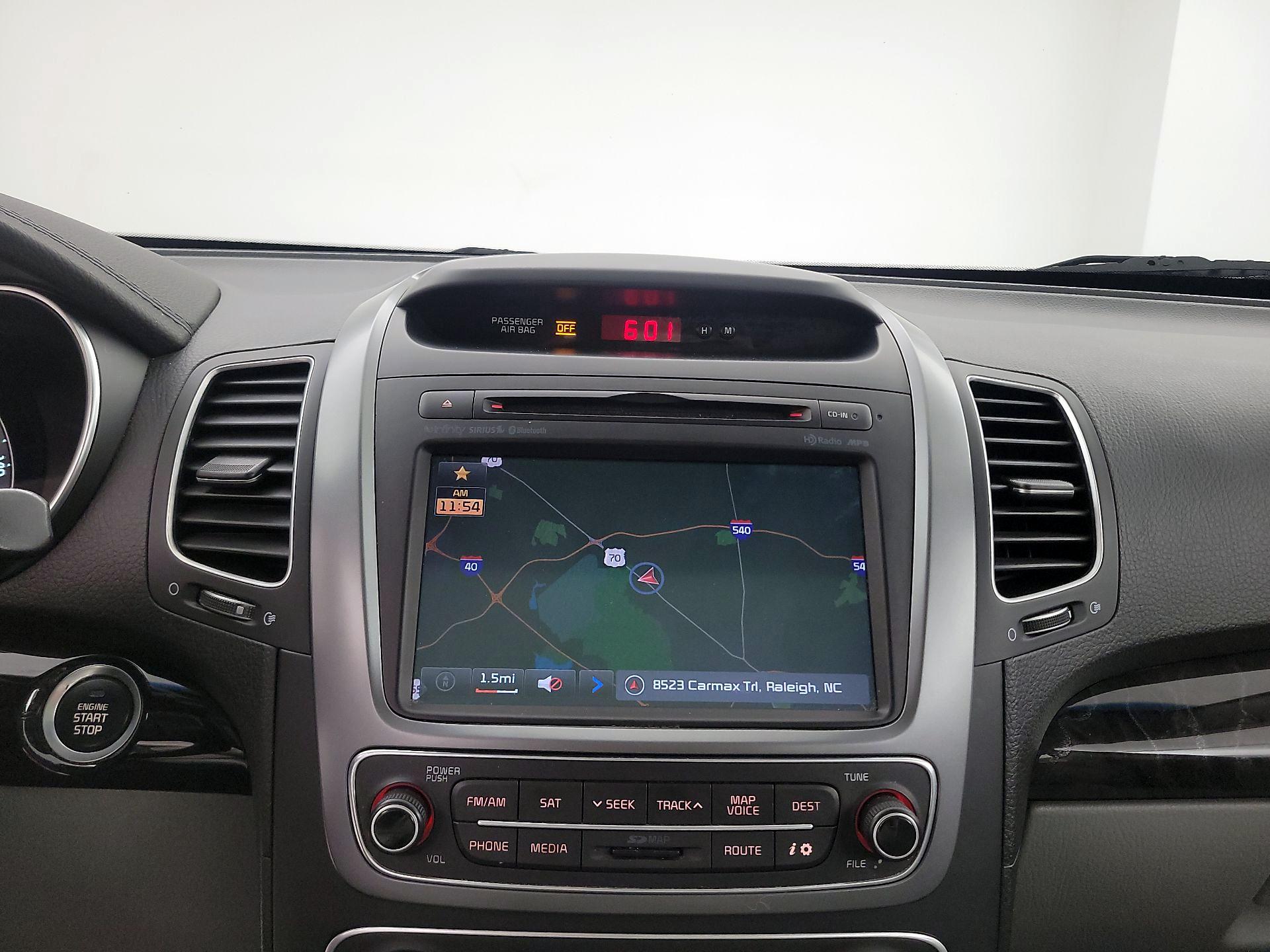 Thumbnail: 2015 Kia Sorento - 14