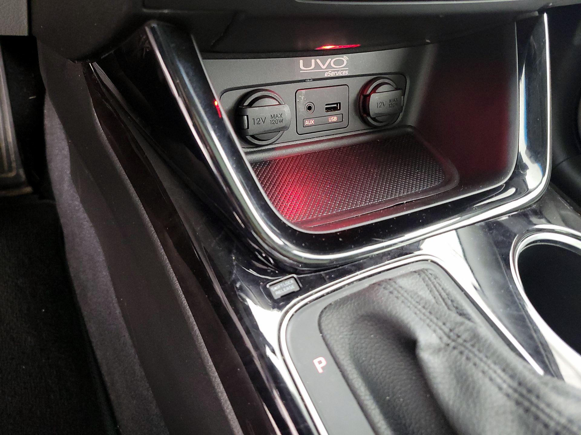 Thumbnail: 2015 Kia Sorento - 19