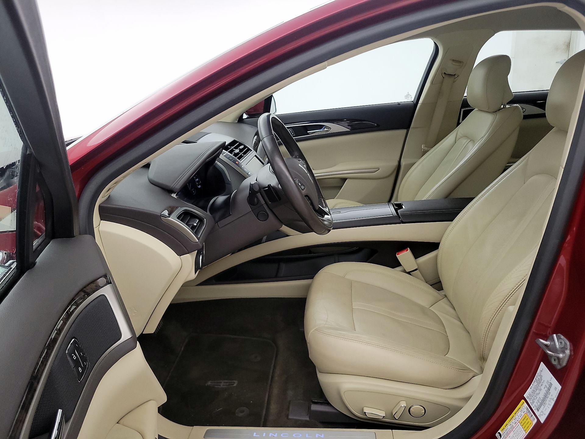 Thumbnail: 2015 Lincoln MKZ - 11