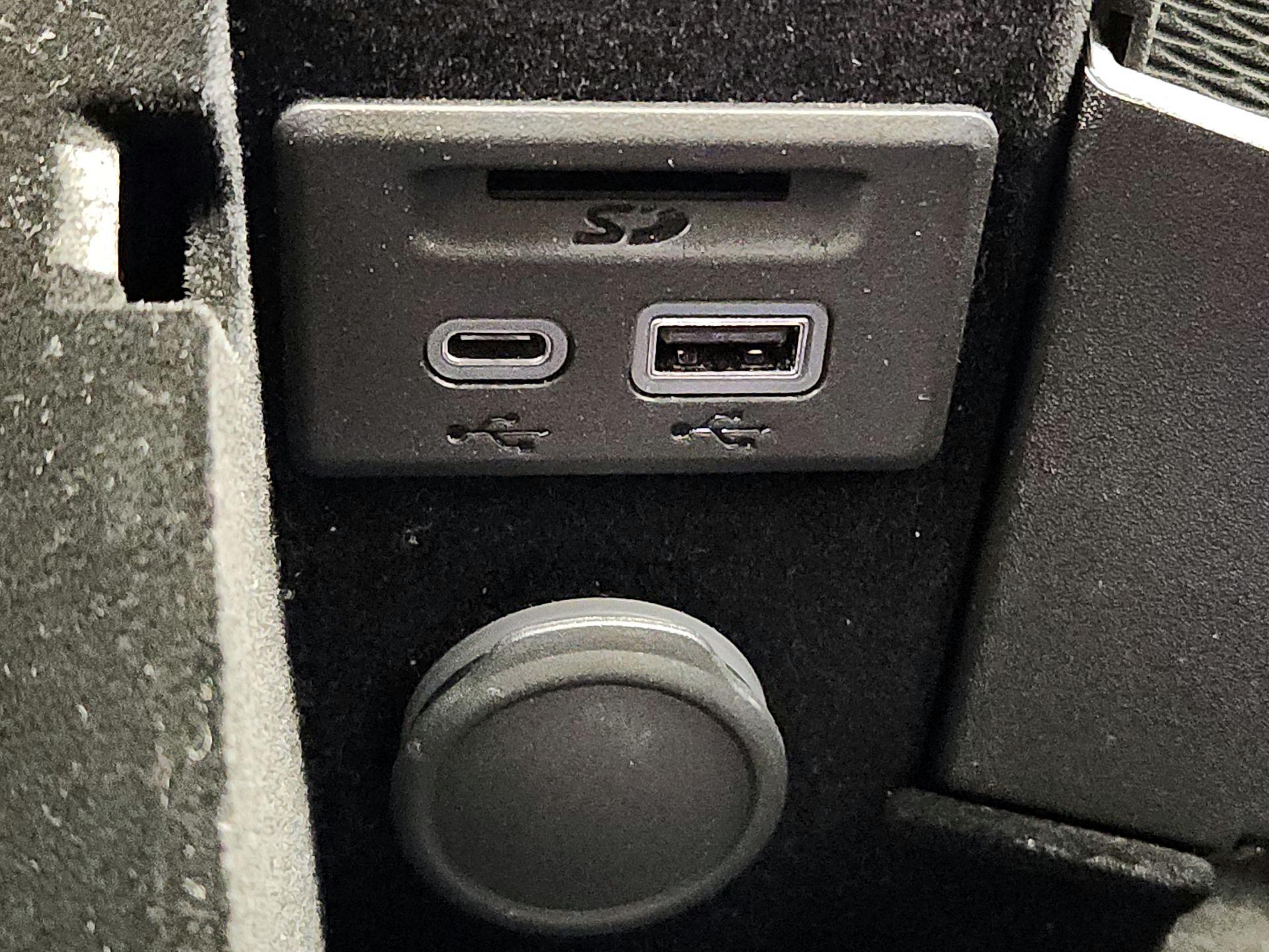 Thumbnail: 2021 Cadillac CT5 - 18