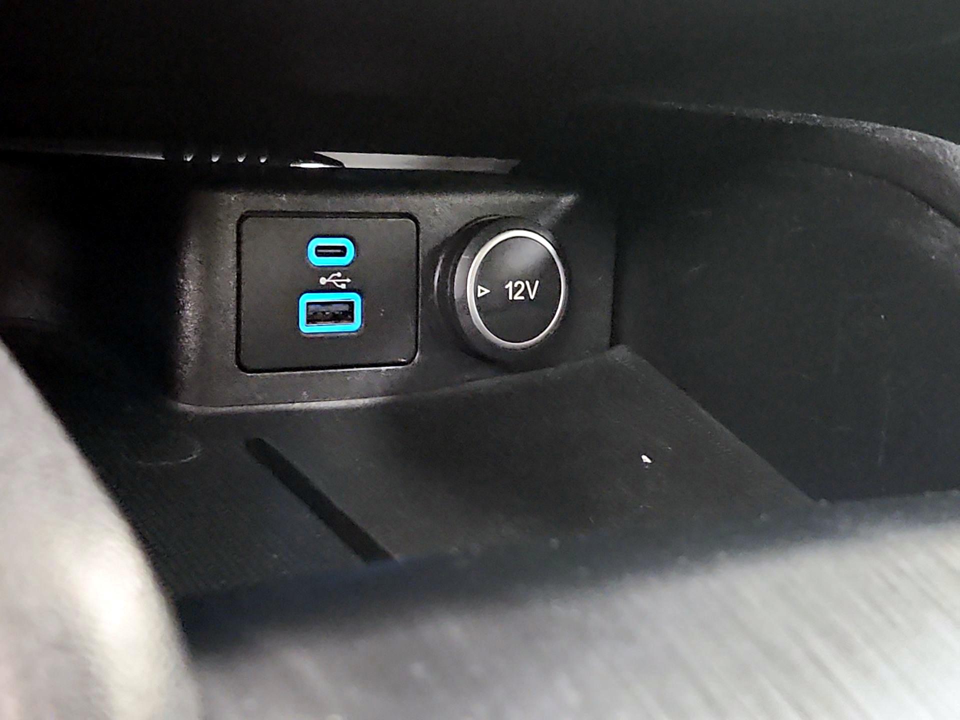 Thumbnail: 2021 Ford Escape - 18