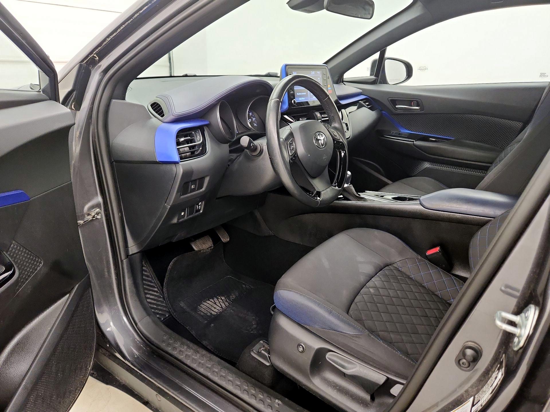 Thumbnail: 2021 Toyota C-HR - 11