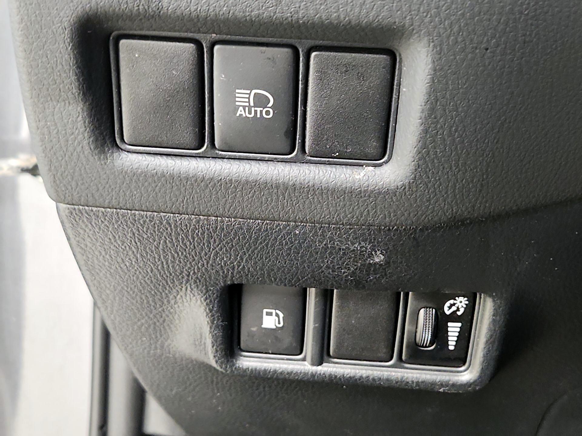 Thumbnail: 2021 Toyota C-HR - 13