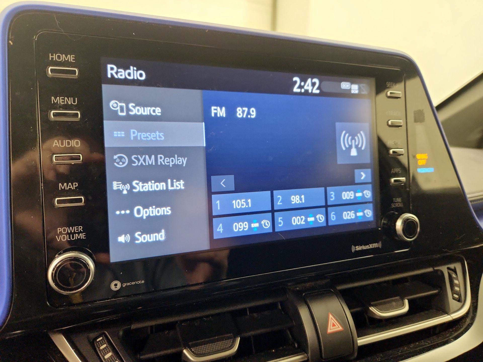 Thumbnail: 2021 Toyota C-HR - 15