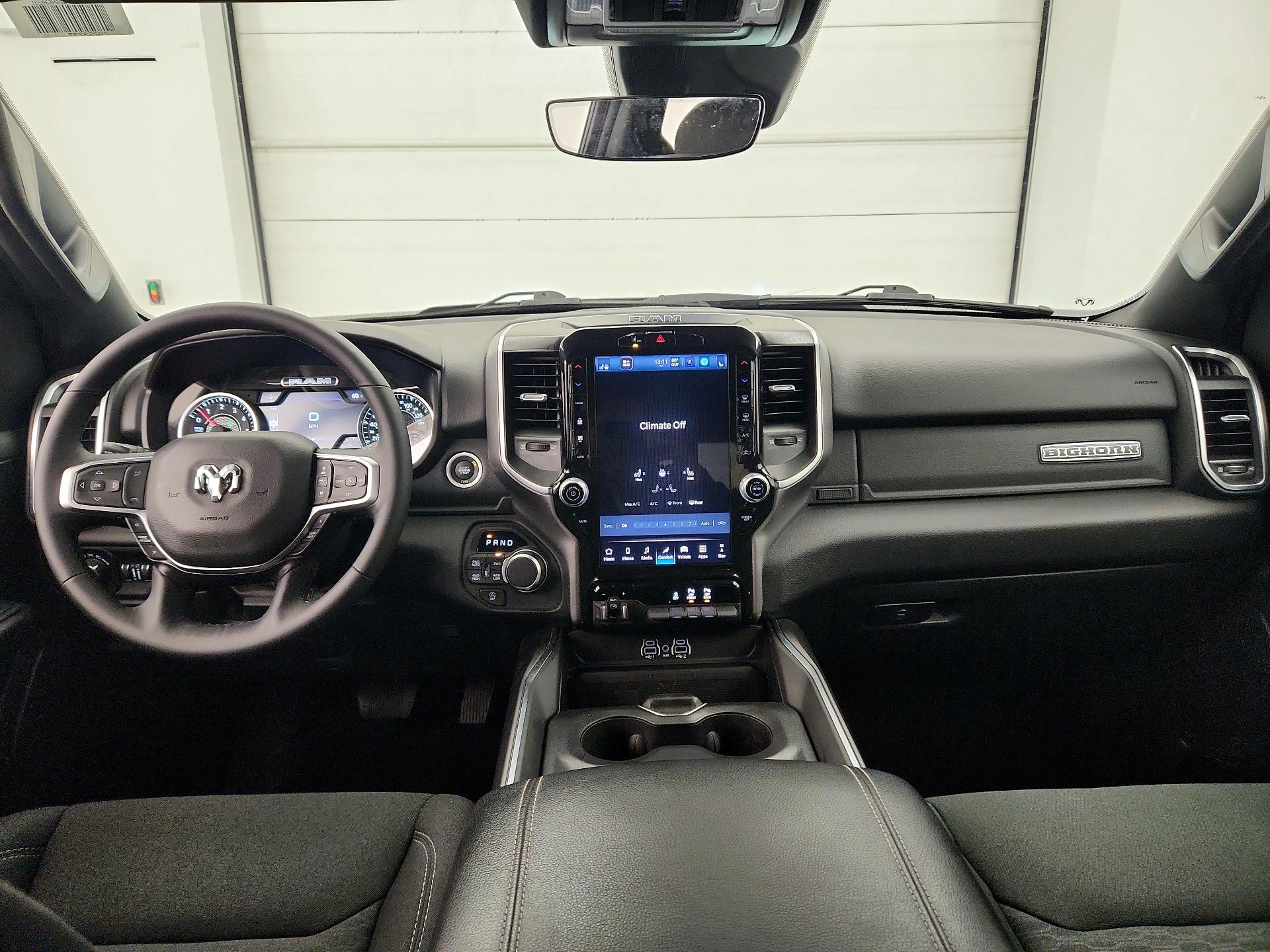Thumbnail: 2025 RAM 1500 - 9