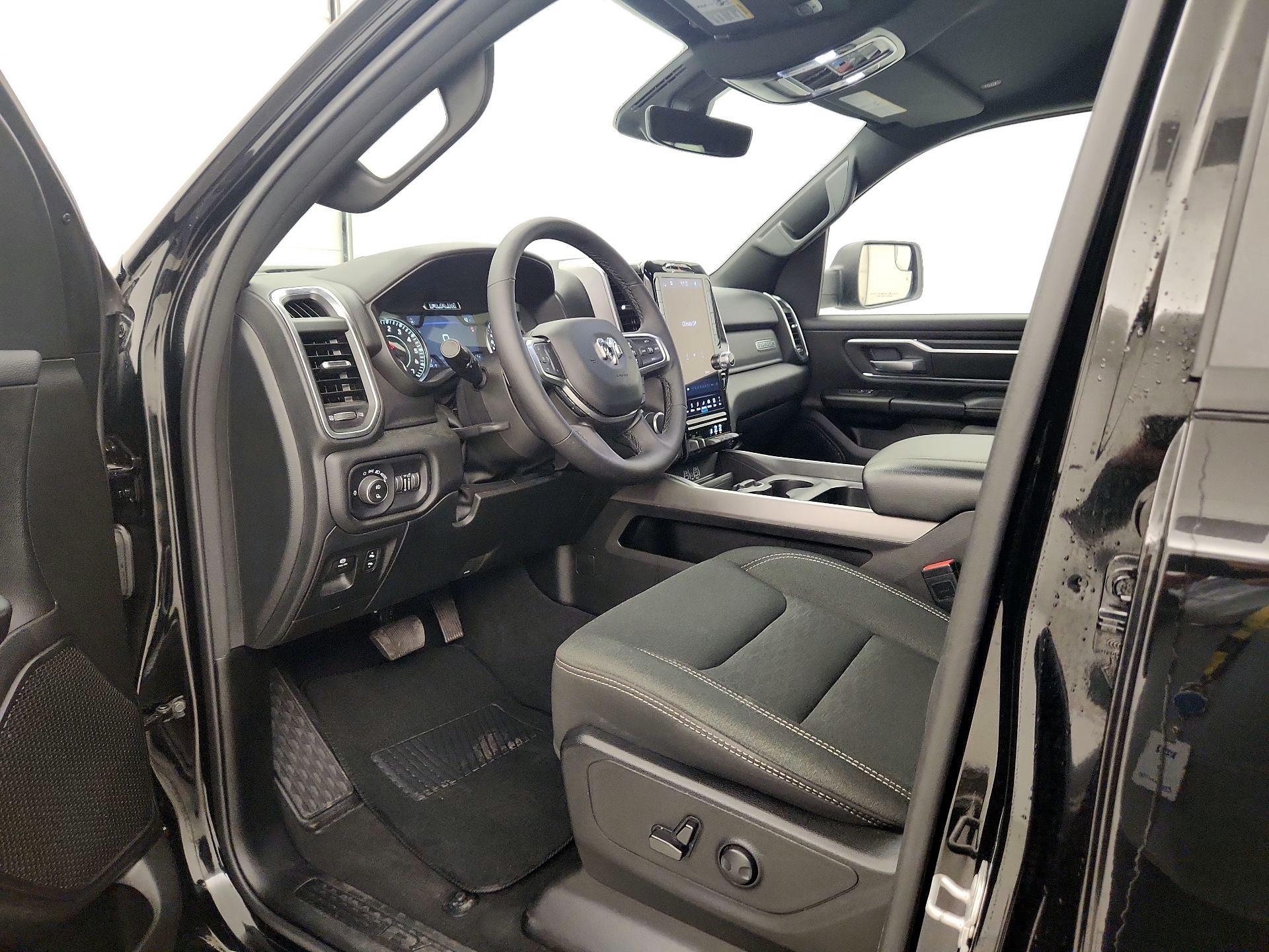 Thumbnail: 2025 RAM 1500 - 11