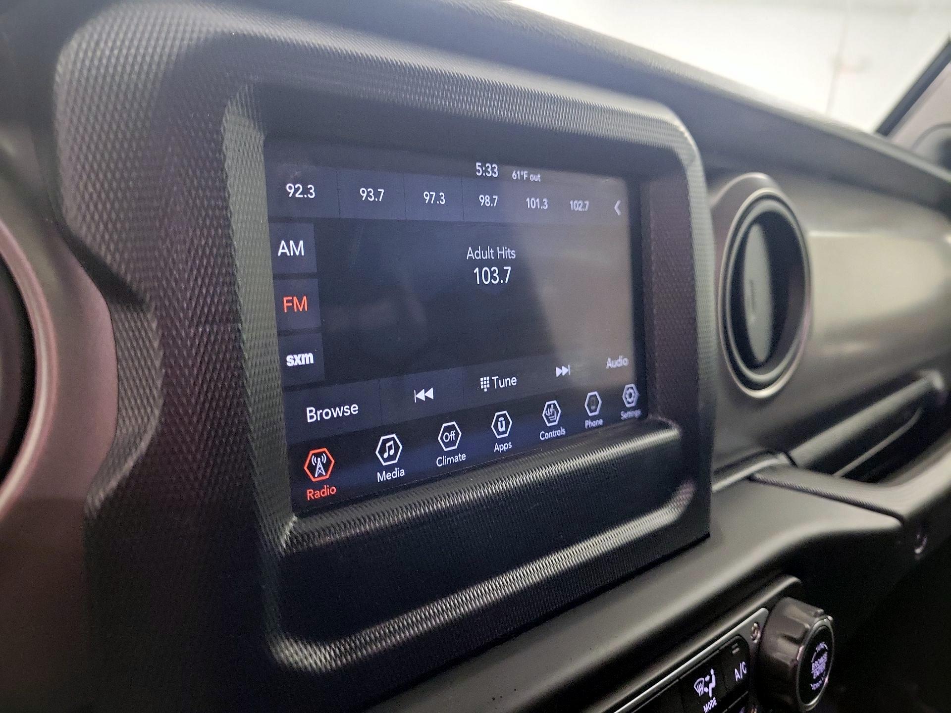 Thumbnail: 2021 Jeep Wrangler - 13