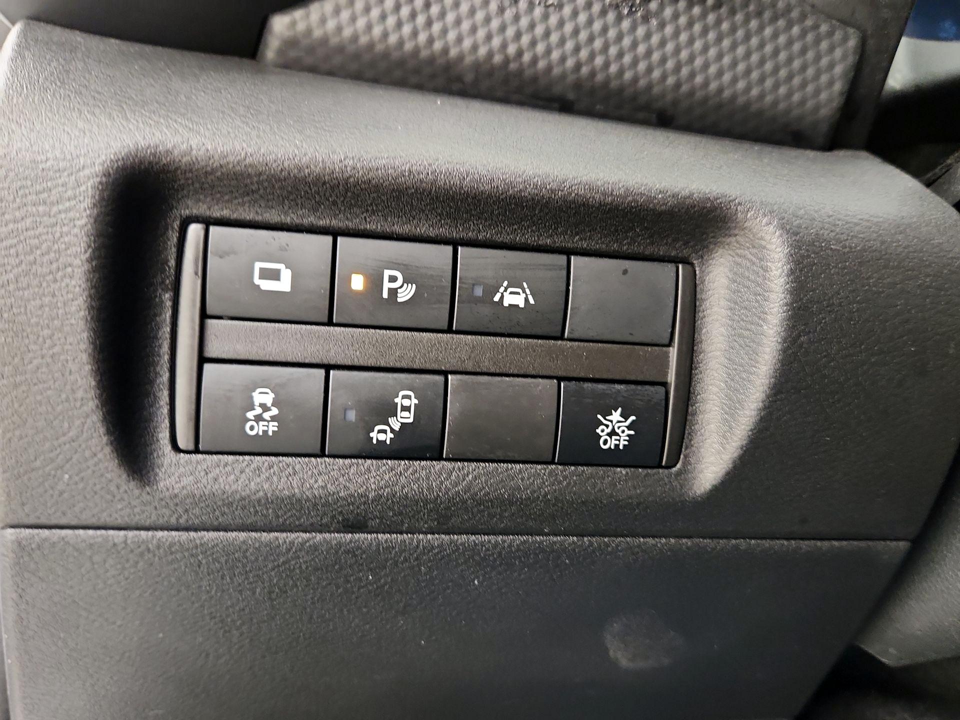 Thumbnail: 2022 Nissan Kicks - 13