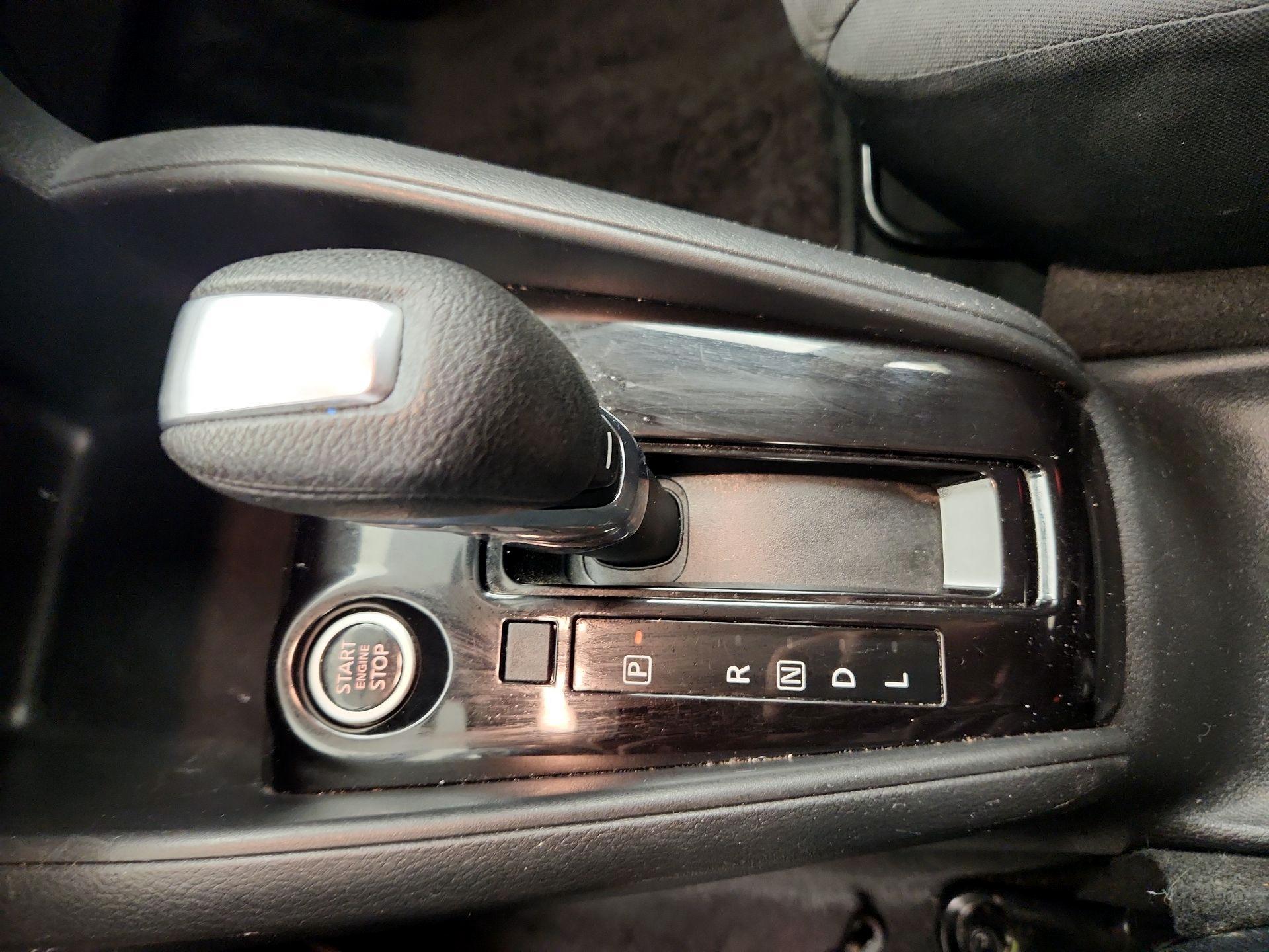 Thumbnail: 2022 Nissan Kicks - 17