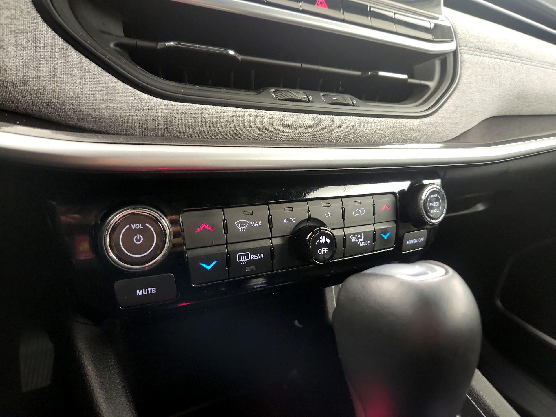 Thumbnail: 2023 Jeep Compass - 14