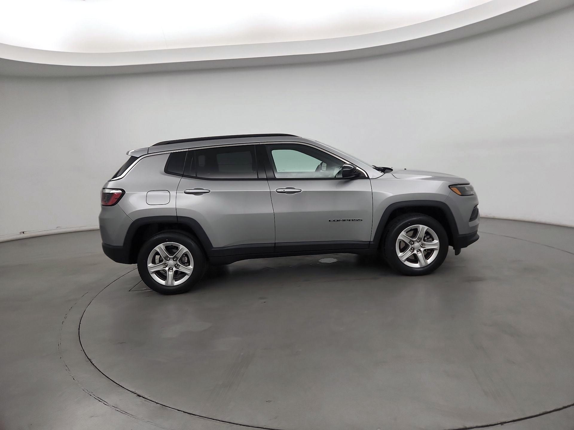 Thumbnail: 2023 Jeep Compass - 4