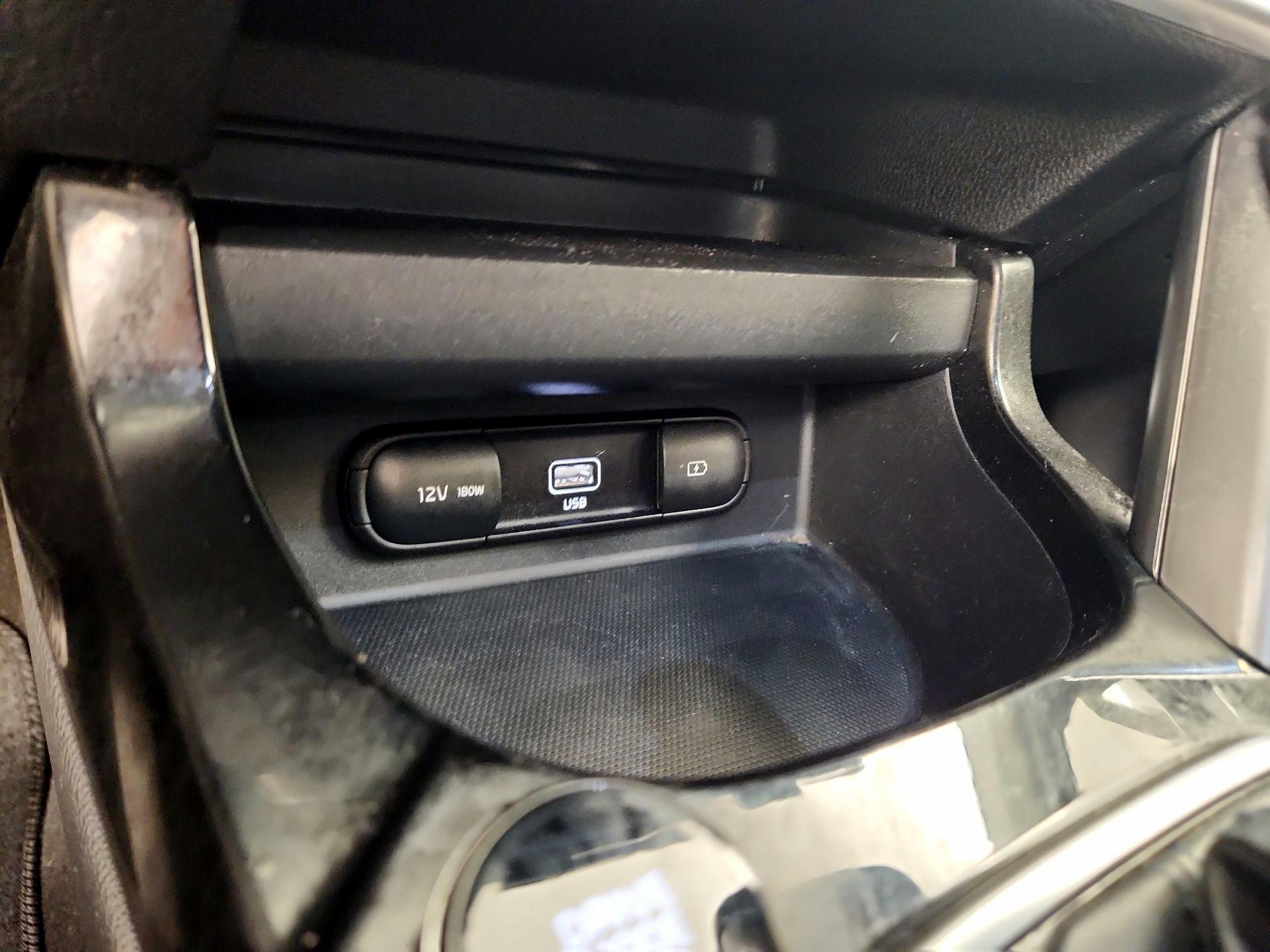 Thumbnail: 2023 Kia Seltos - 18