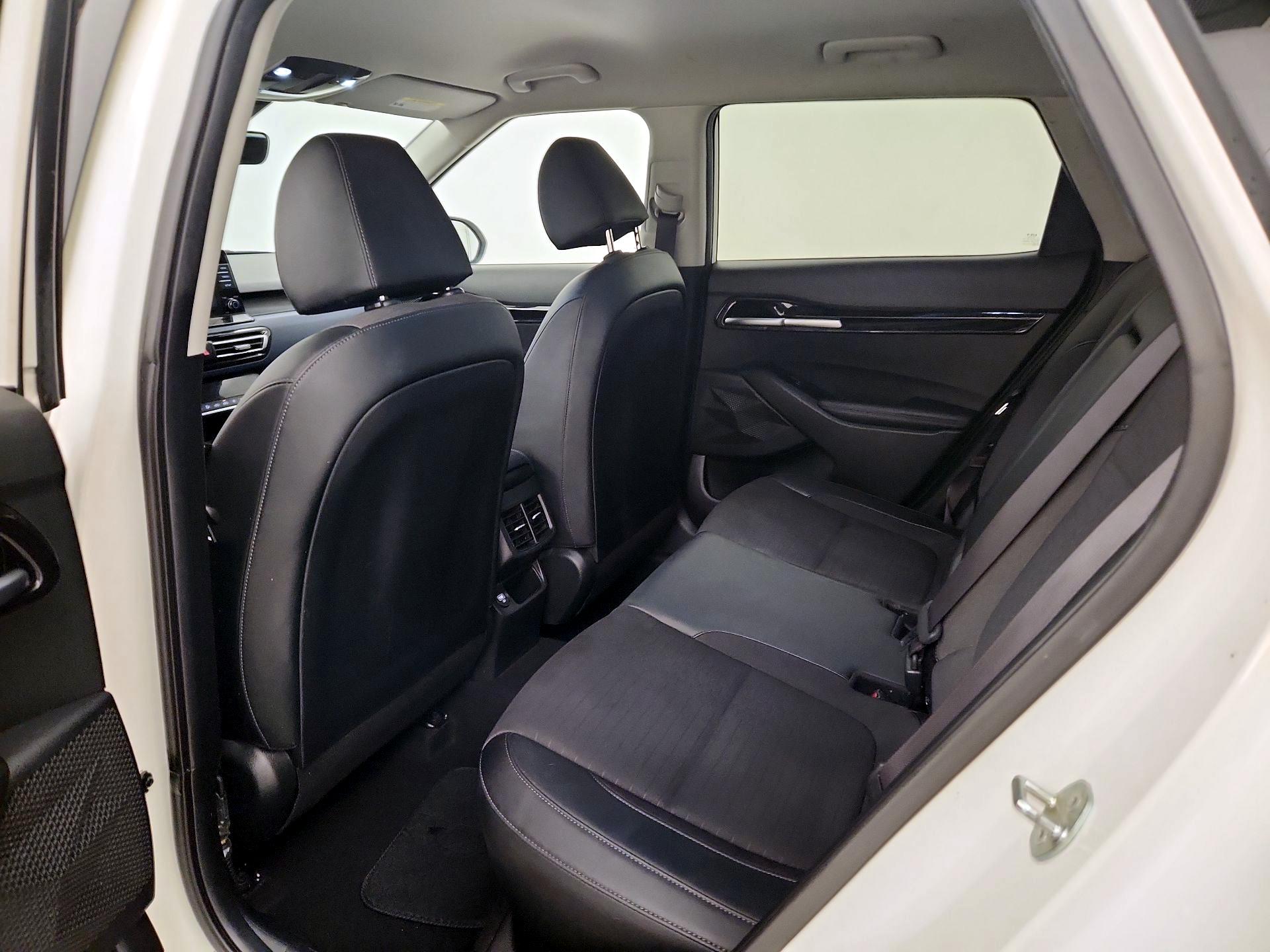 Thumbnail: 2023 Kia Seltos - 19