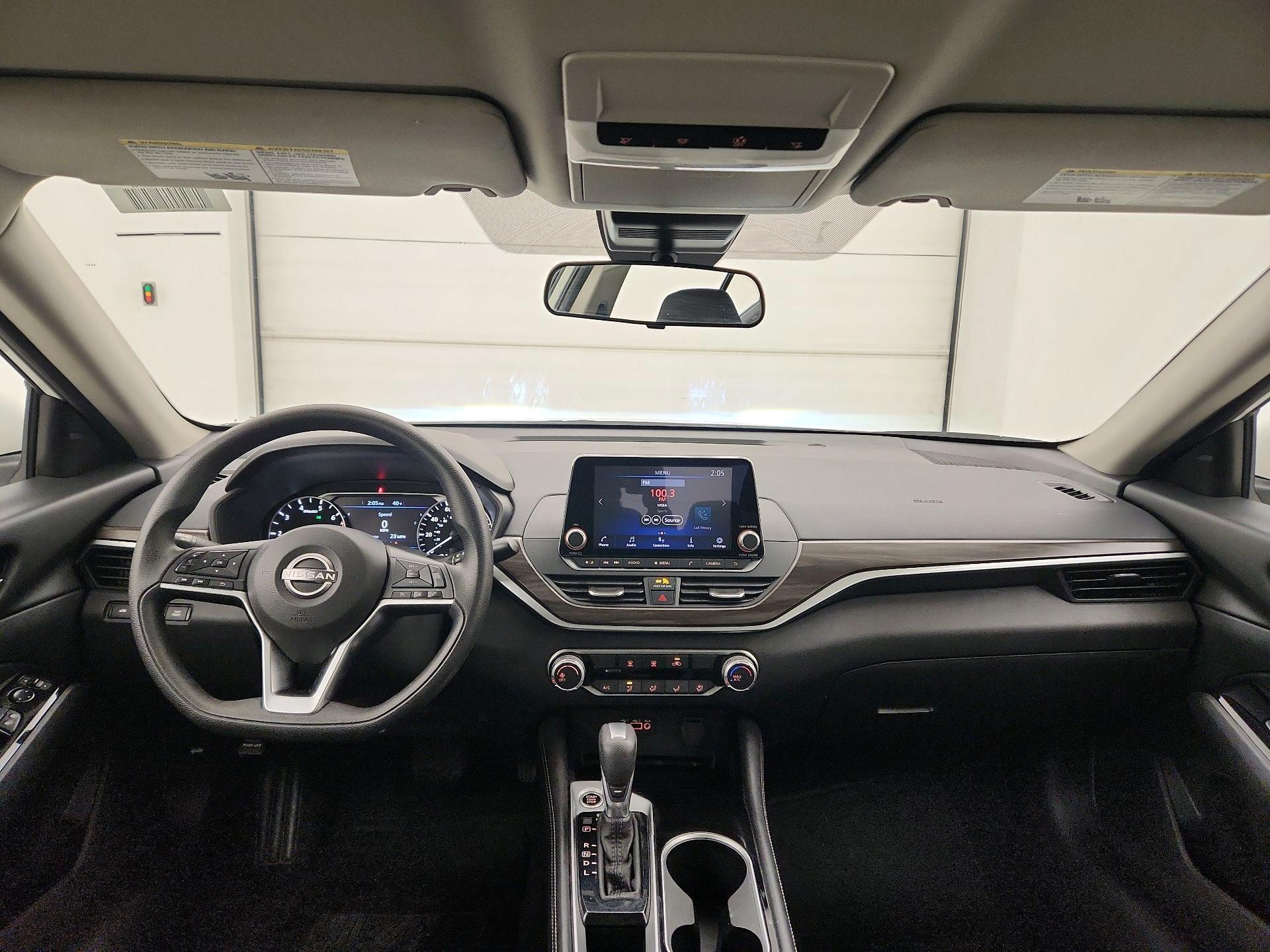 Thumbnail: 2023 Nissan Altima - 9