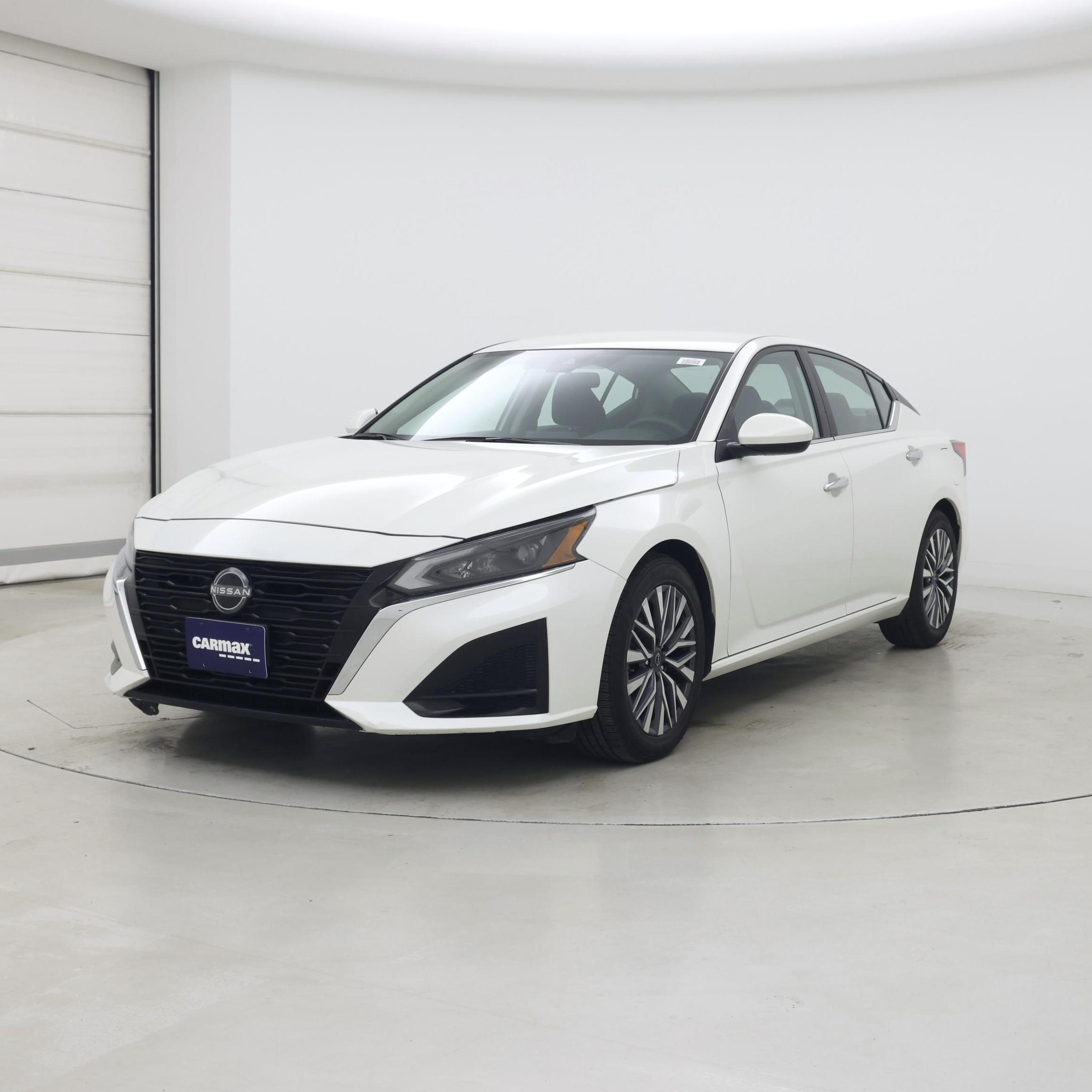 Thumbnail: 2023 Nissan Altima - 4