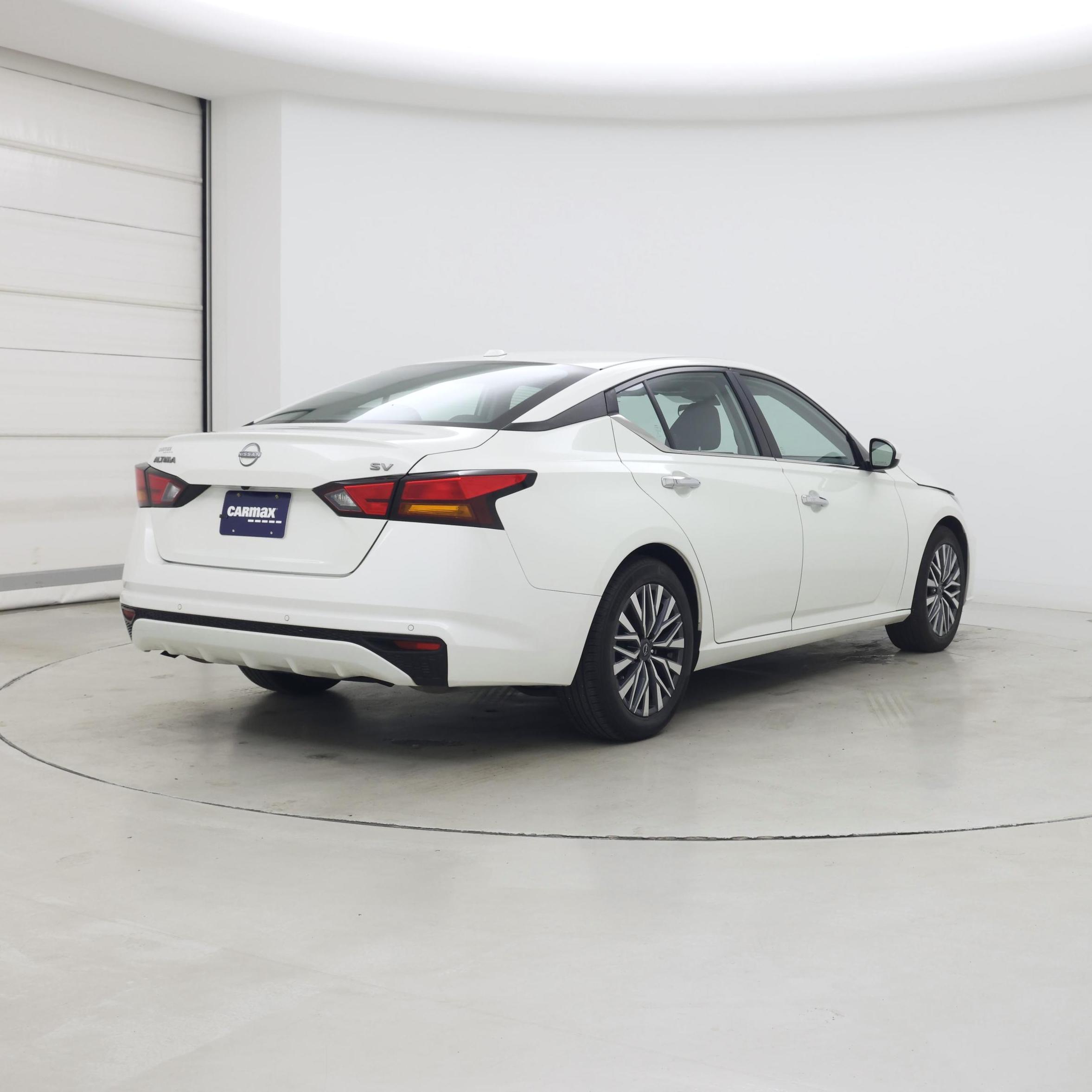 Thumbnail: 2023 Nissan Altima - 8