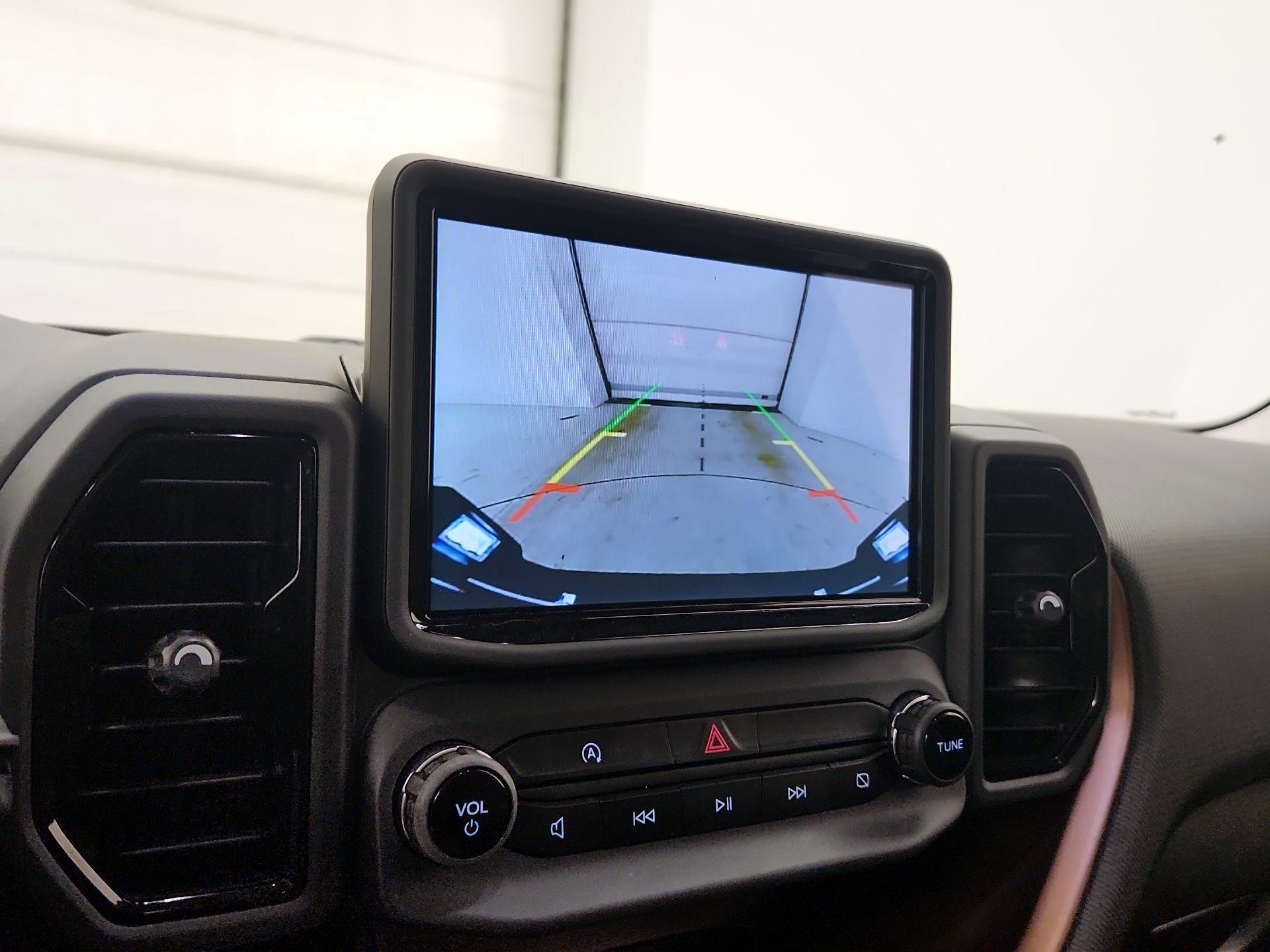 Thumbnail: 2023 Ford Bronco Sport - 14