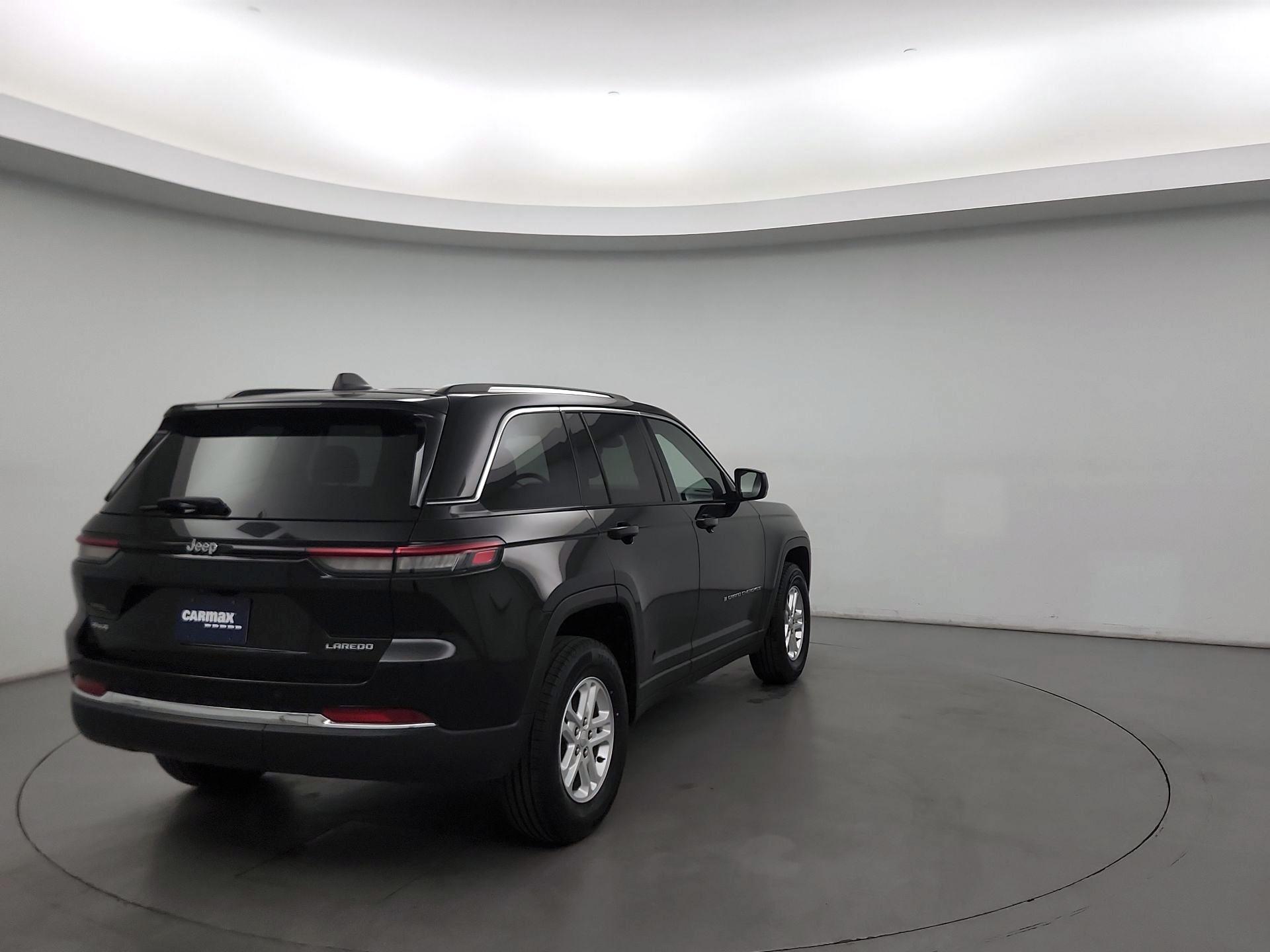 Thumbnail: 2022 Jeep Grand Cherokee - 5