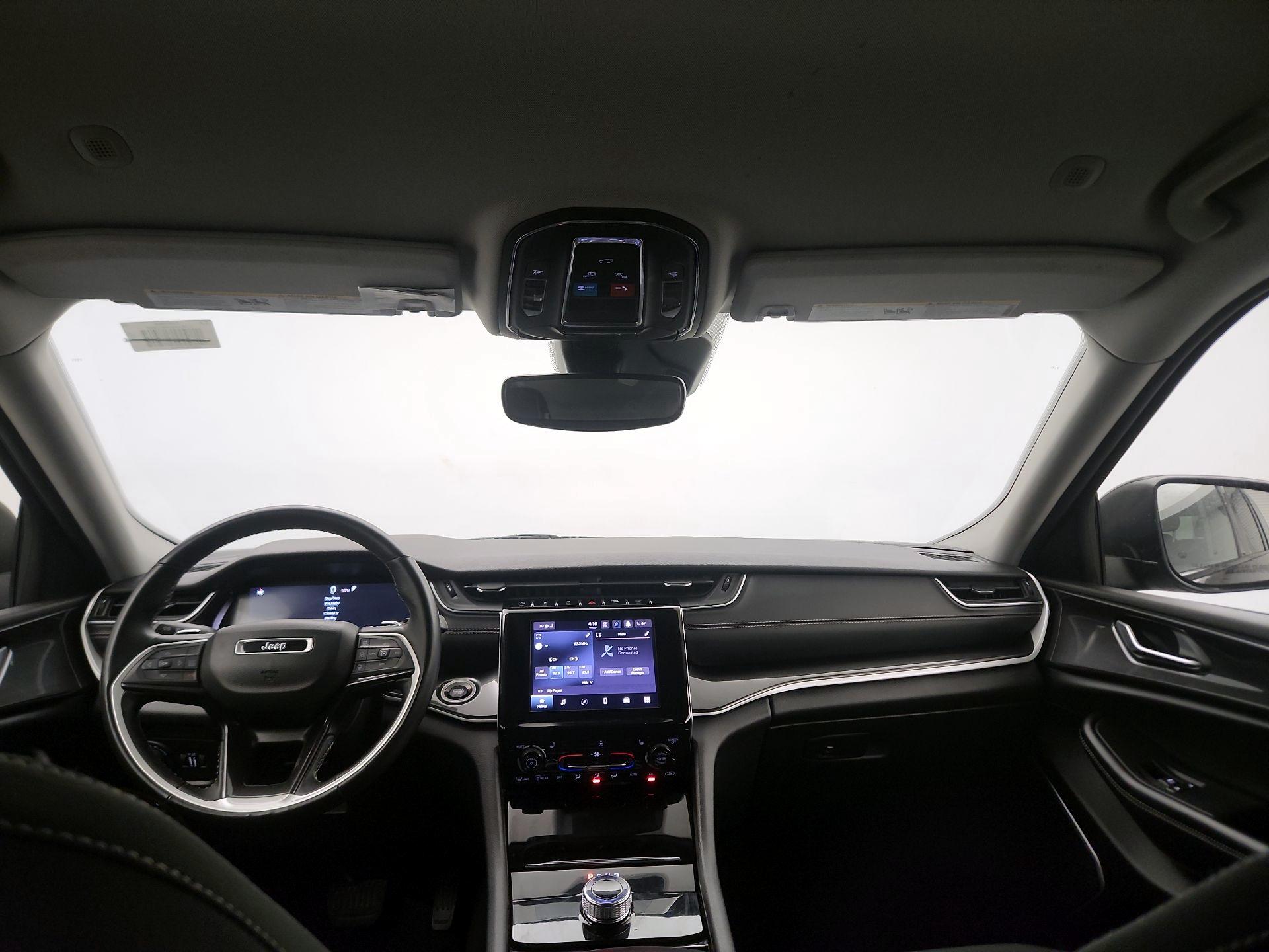 Thumbnail: 2022 Jeep Grand Cherokee - 8