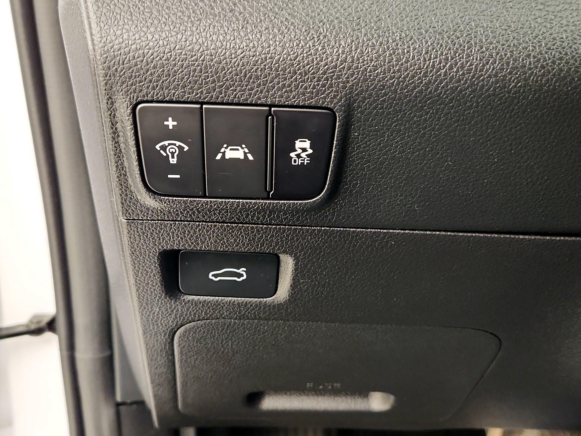 Thumbnail: 2021 Kia K5 - 13