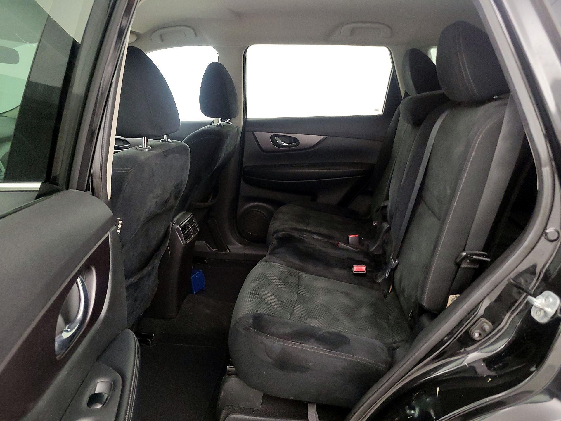 Thumbnail: 2016 Nissan Rogue - 19