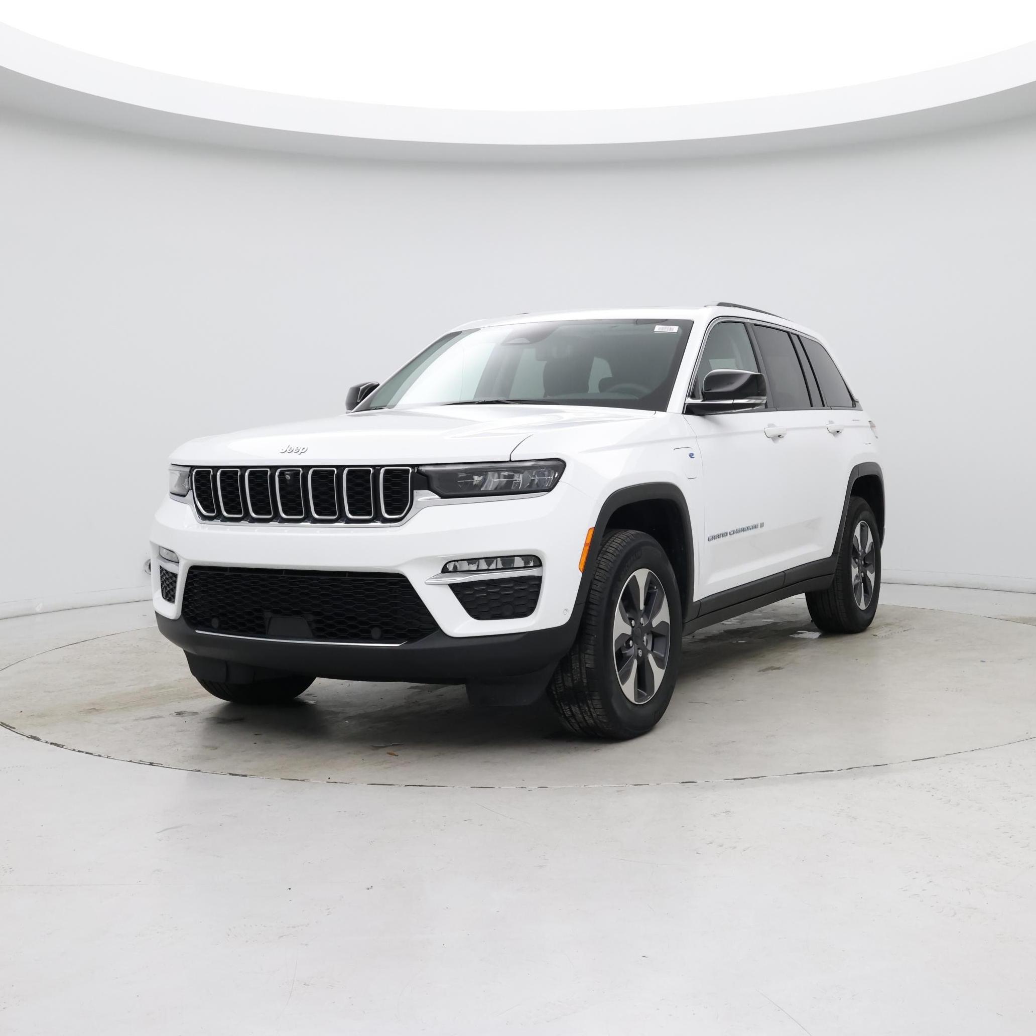 Thumbnail: 2022 Jeep Grand Cherokee - 4