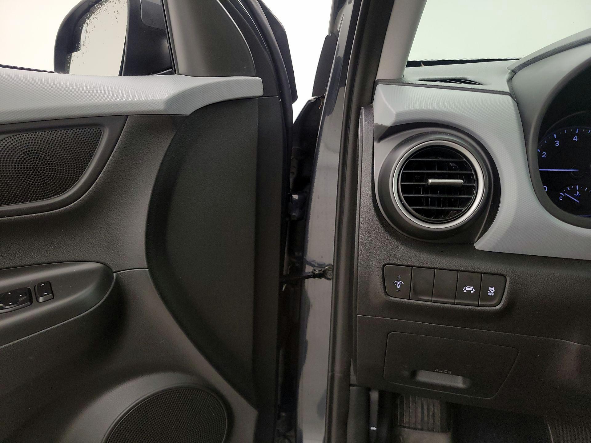 Thumbnail: 2019 Hyundai Kona - 13