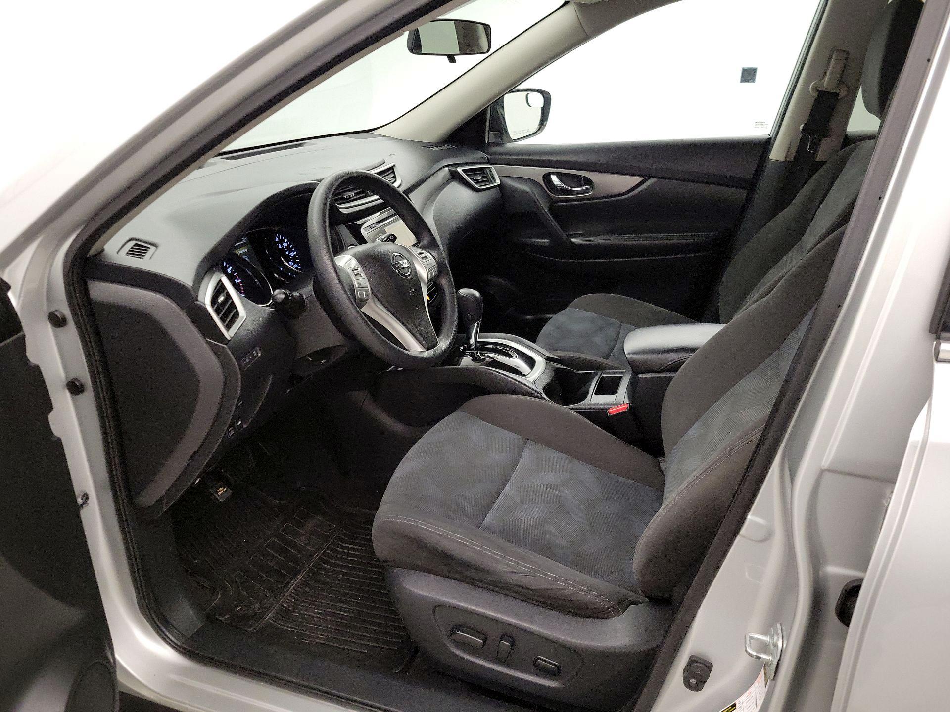 Thumbnail: 2016 Nissan Rogue - 11