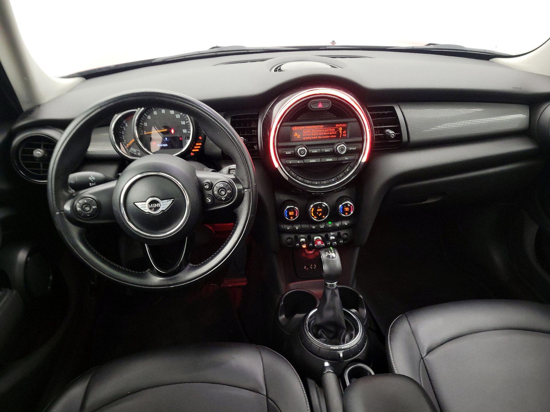 Thumbnail: 2015 MINI Cooper Hardtop - 9