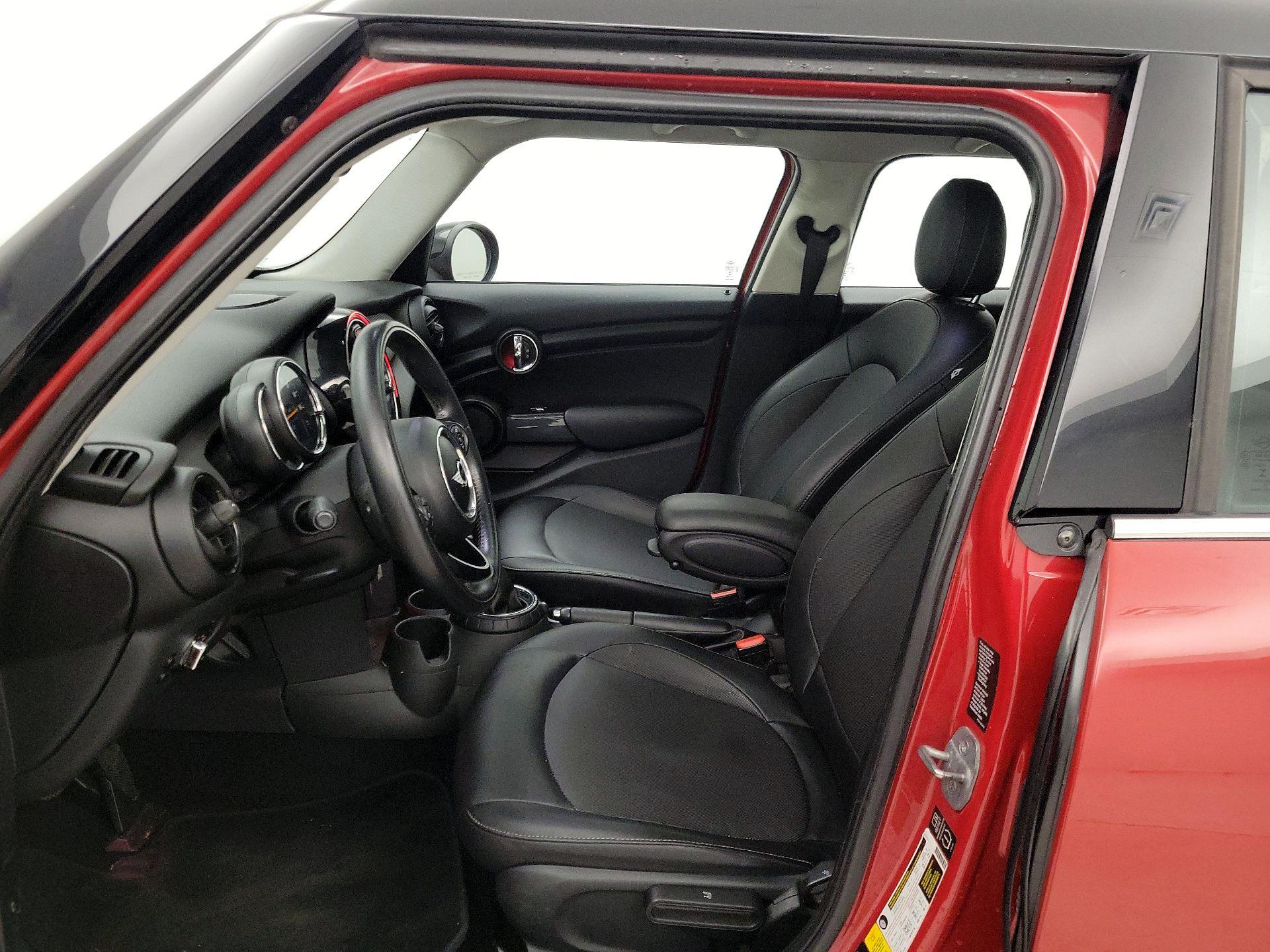 Thumbnail: 2015 MINI Cooper Hardtop - 11