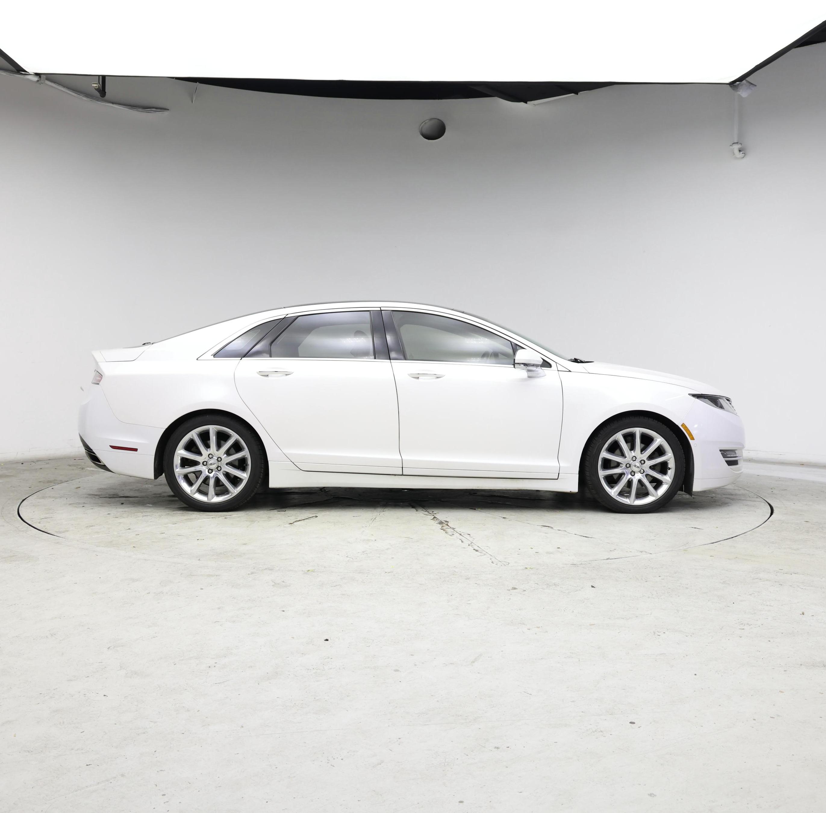 Thumbnail: 2016 Lincoln MKZ - 7