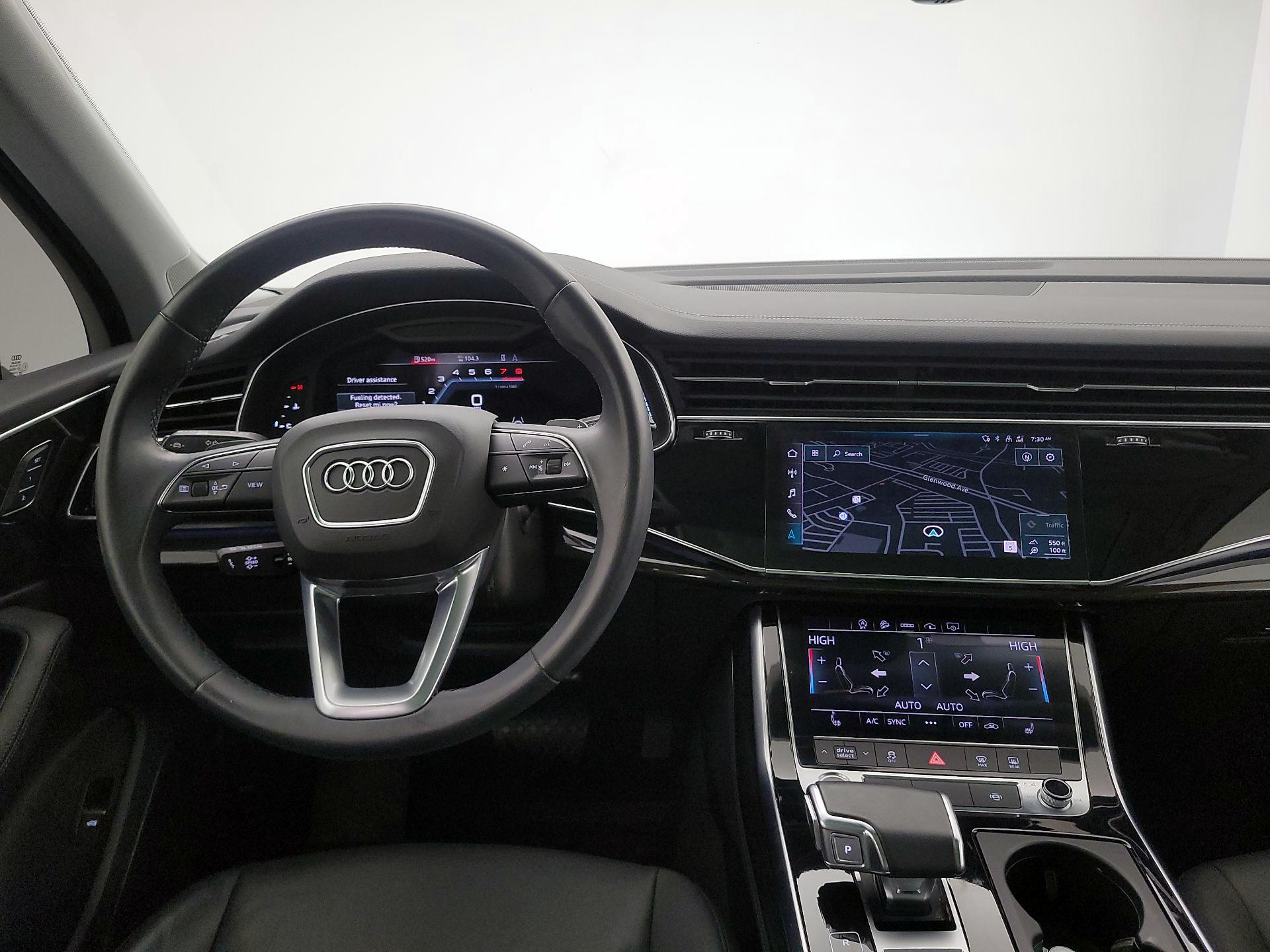 Thumbnail: 2023 Audi Q7 - 10