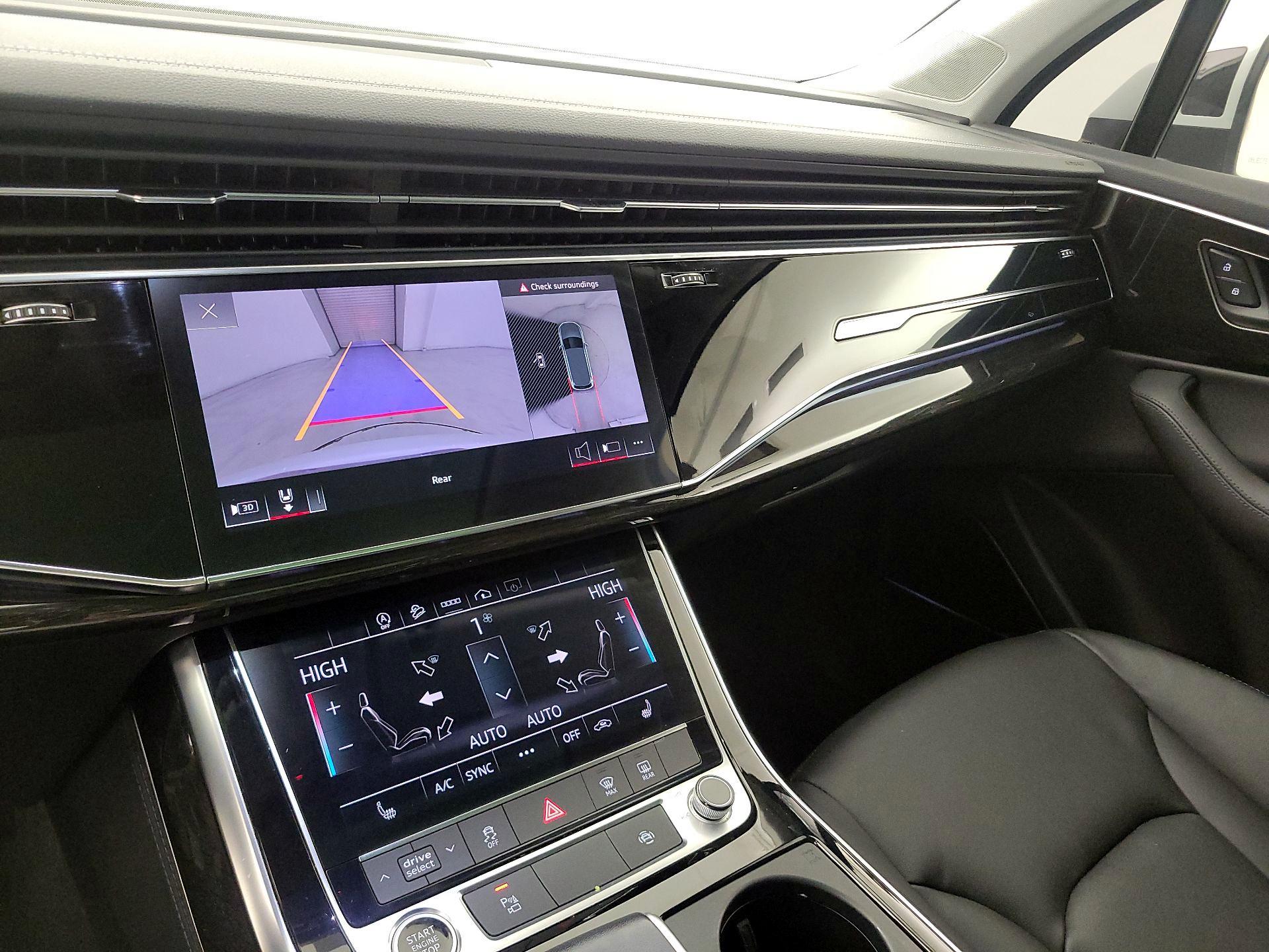 Thumbnail: 2023 Audi Q7 - 15