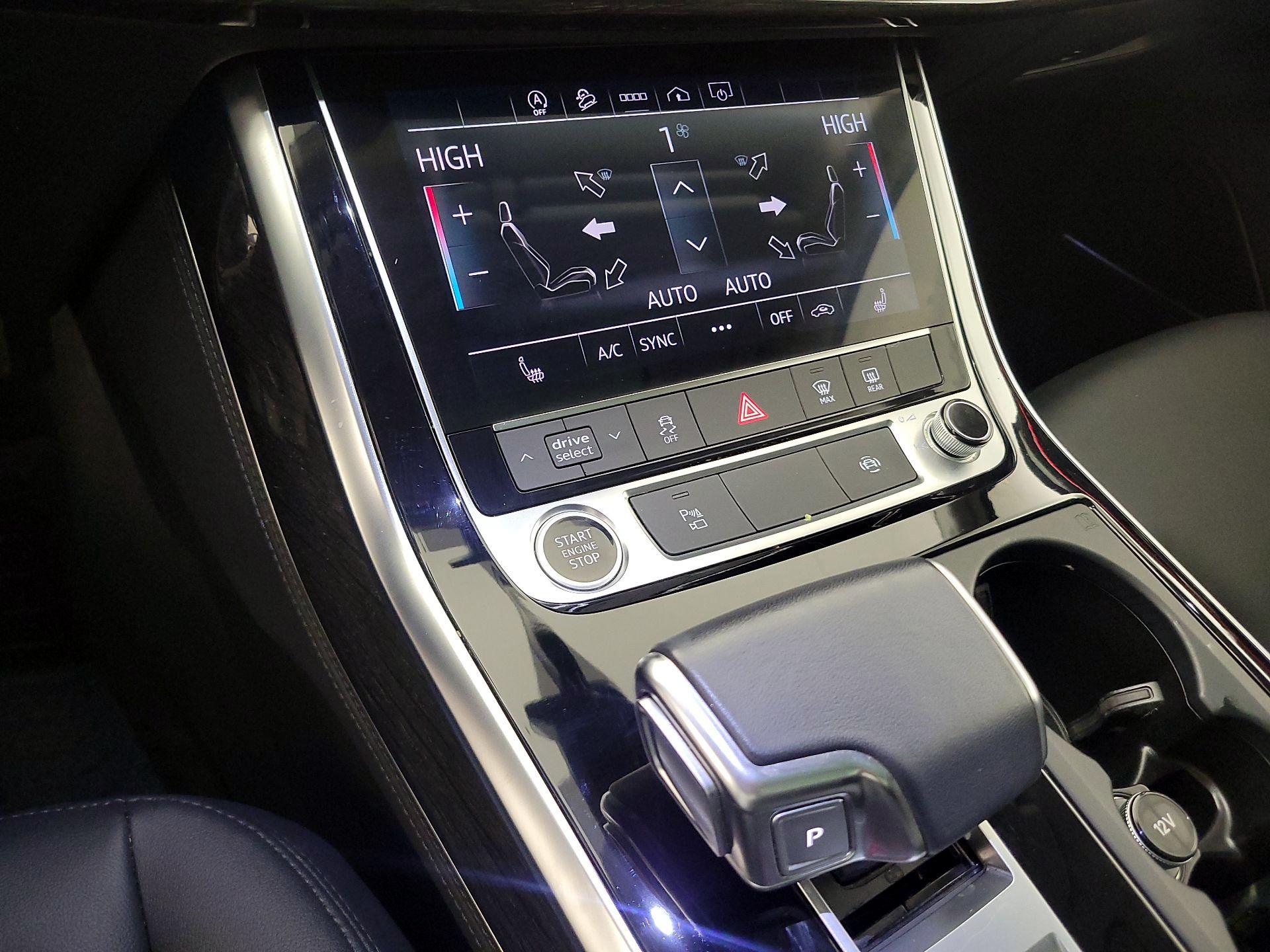 Thumbnail: 2023 Audi Q7 - 17