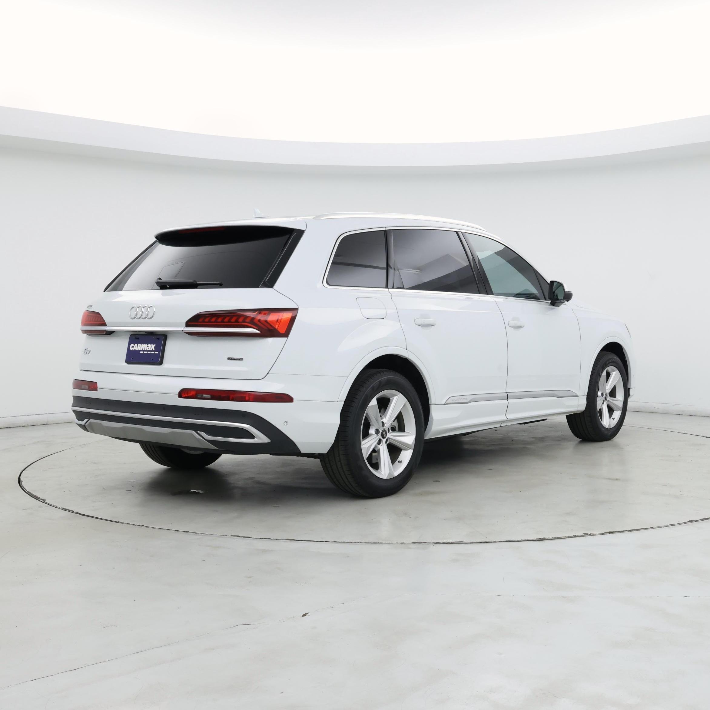 Thumbnail: 2023 Audi Q7 - 8