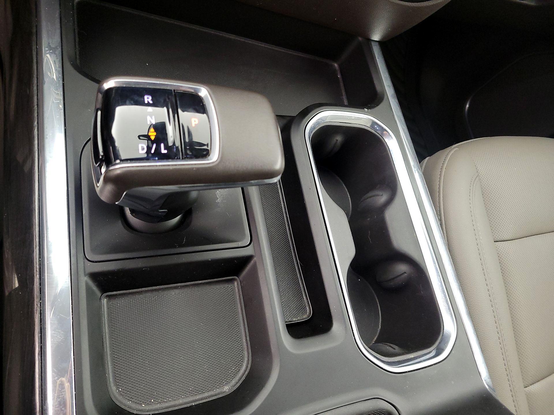 Thumbnail: 2022 Chevrolet Silverado 1500 - 18