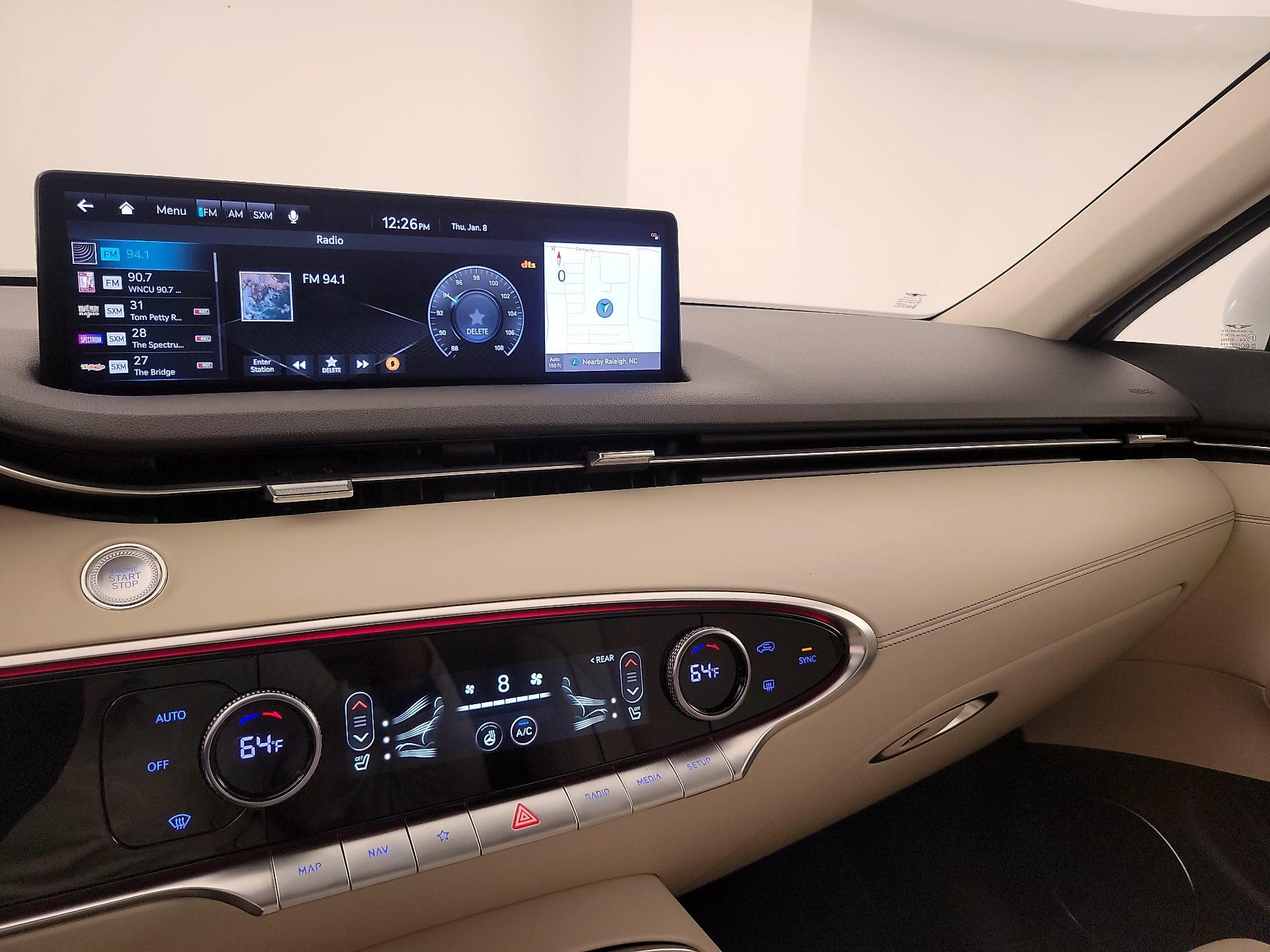 Thumbnail: 2025 Genesis GV70 - 16