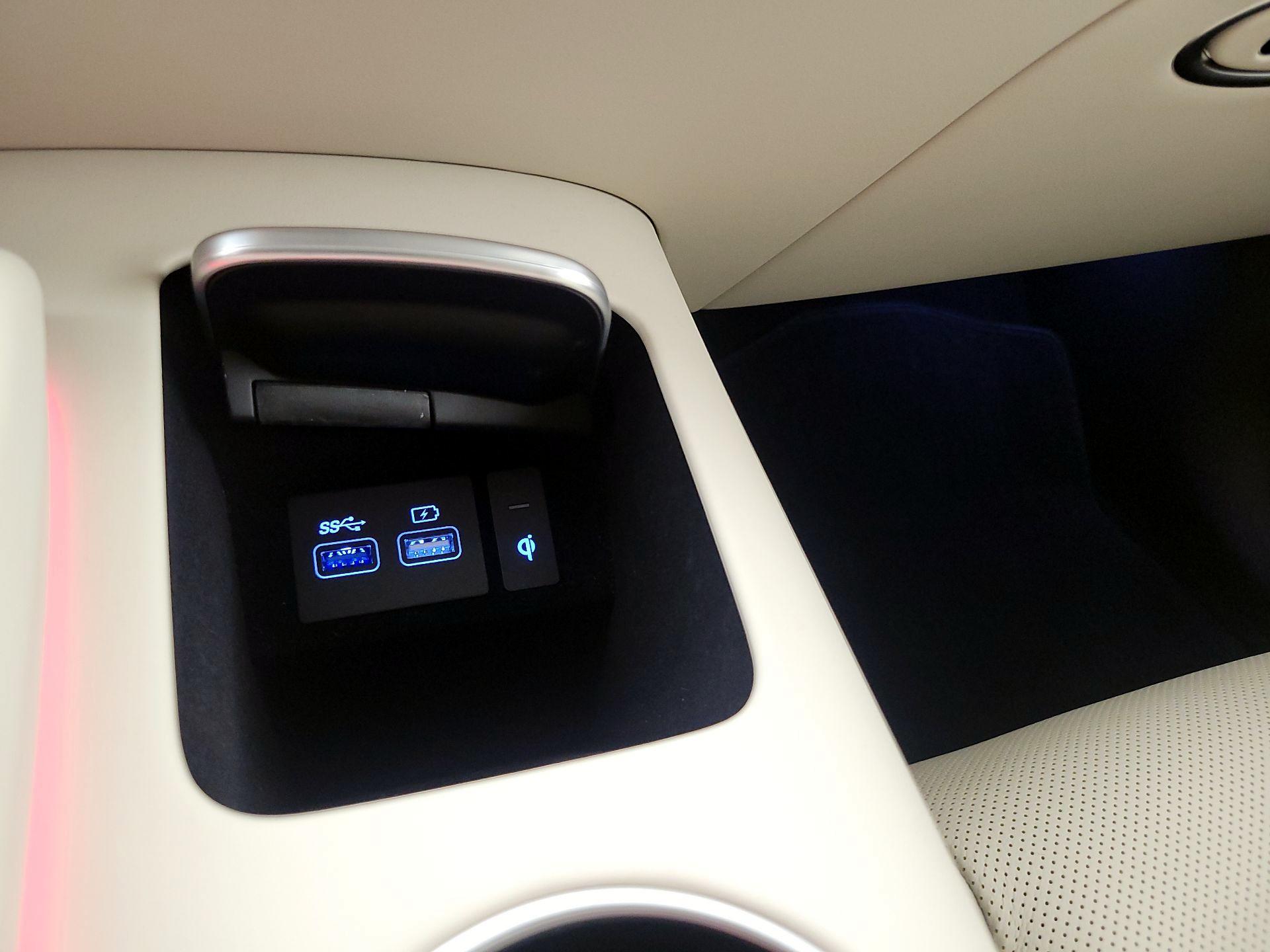 Thumbnail: 2025 Genesis GV70 - 19