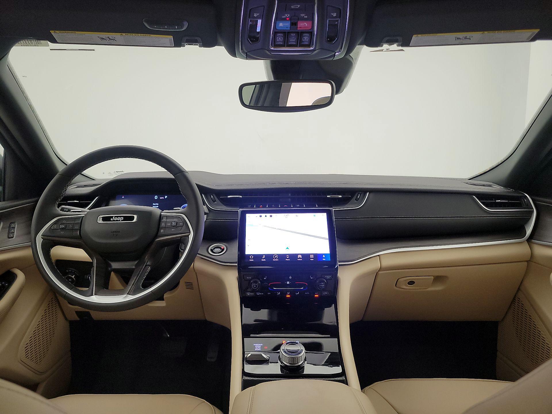 Thumbnail: 2024 Jeep Grand Cherokee - 9