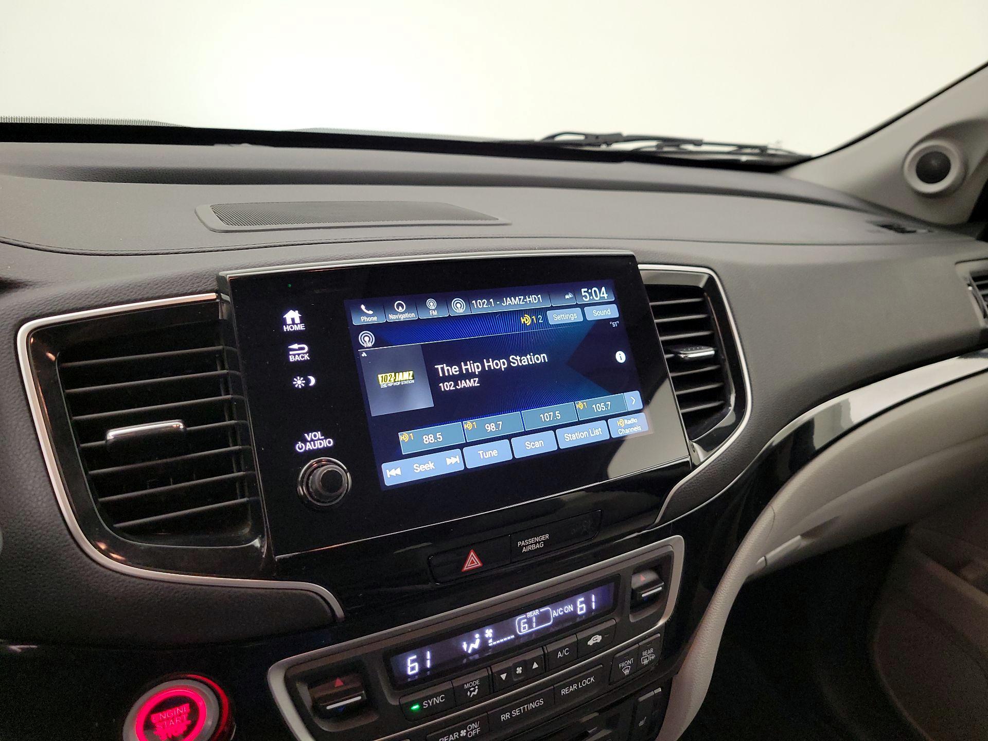 Thumbnail: 2020 Honda Pilot - 16