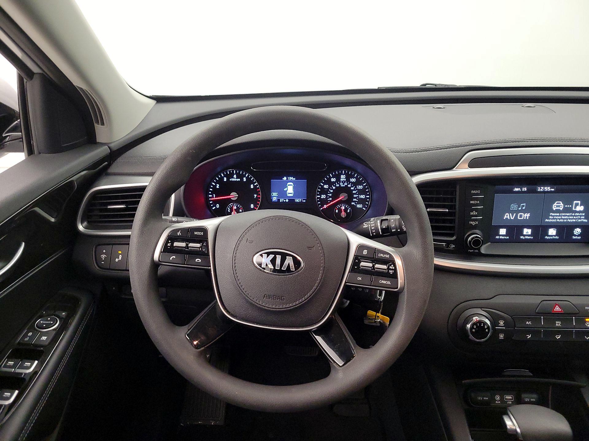 Thumbnail: 2019 Kia Sorento - 10