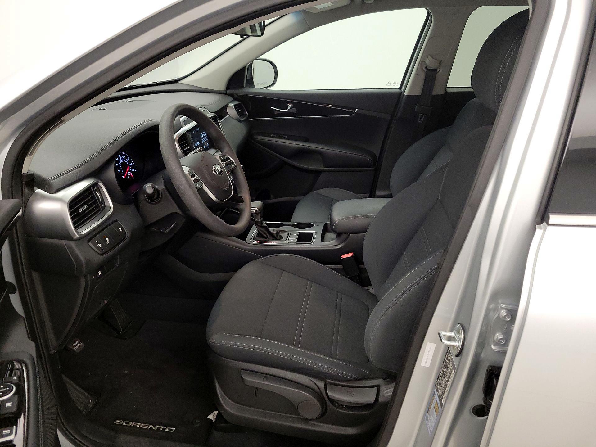 Thumbnail: 2019 Kia Sorento - 11