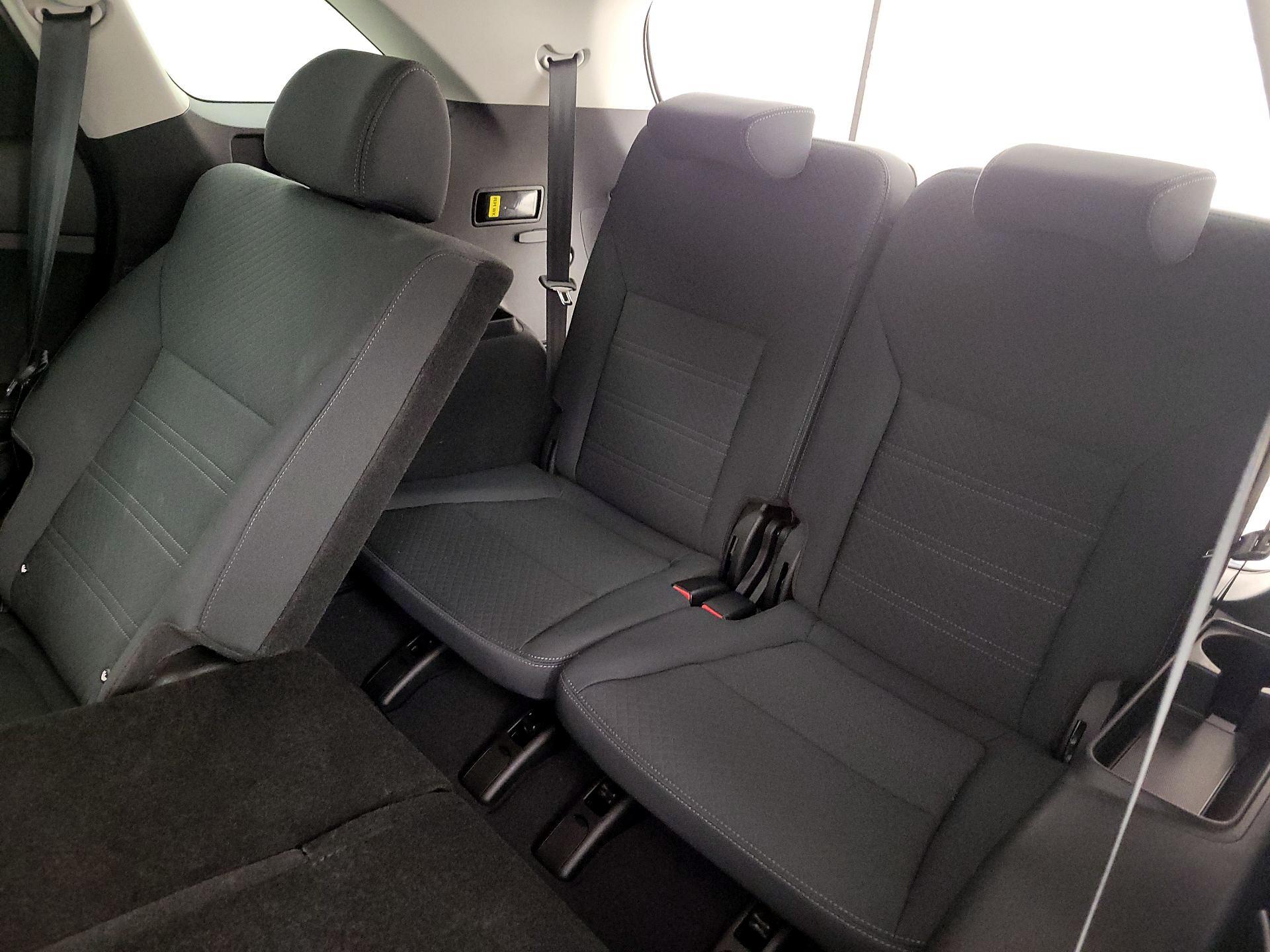 Thumbnail: 2019 Kia Sorento - 20