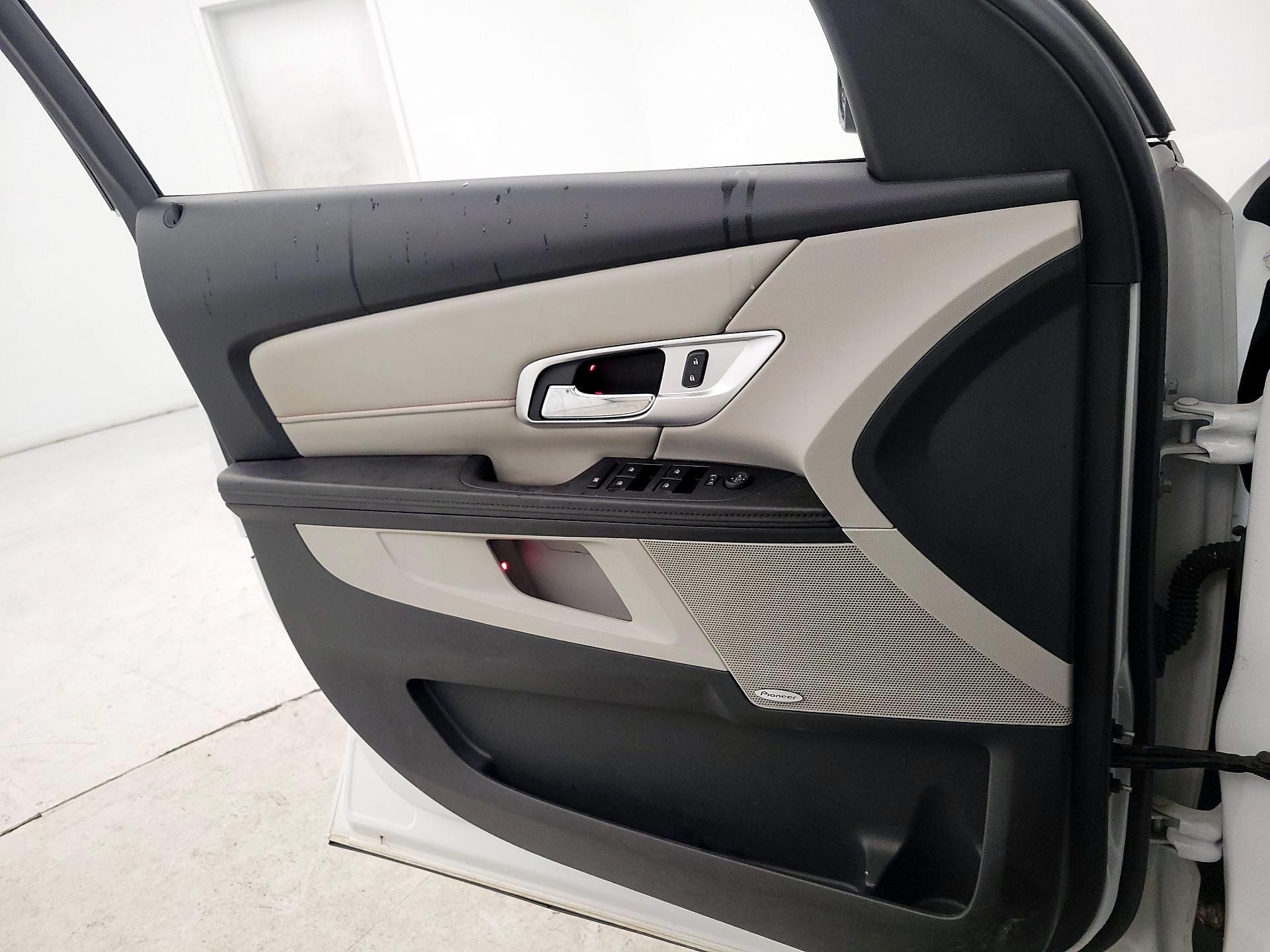 Thumbnail: 2016 GMC Terrain - 12